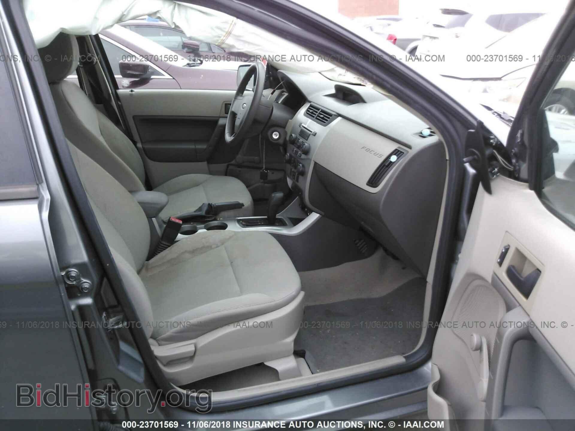 2011 Ford Focus - VIN: 1FAHP3ENXBW126487 - Фото 5