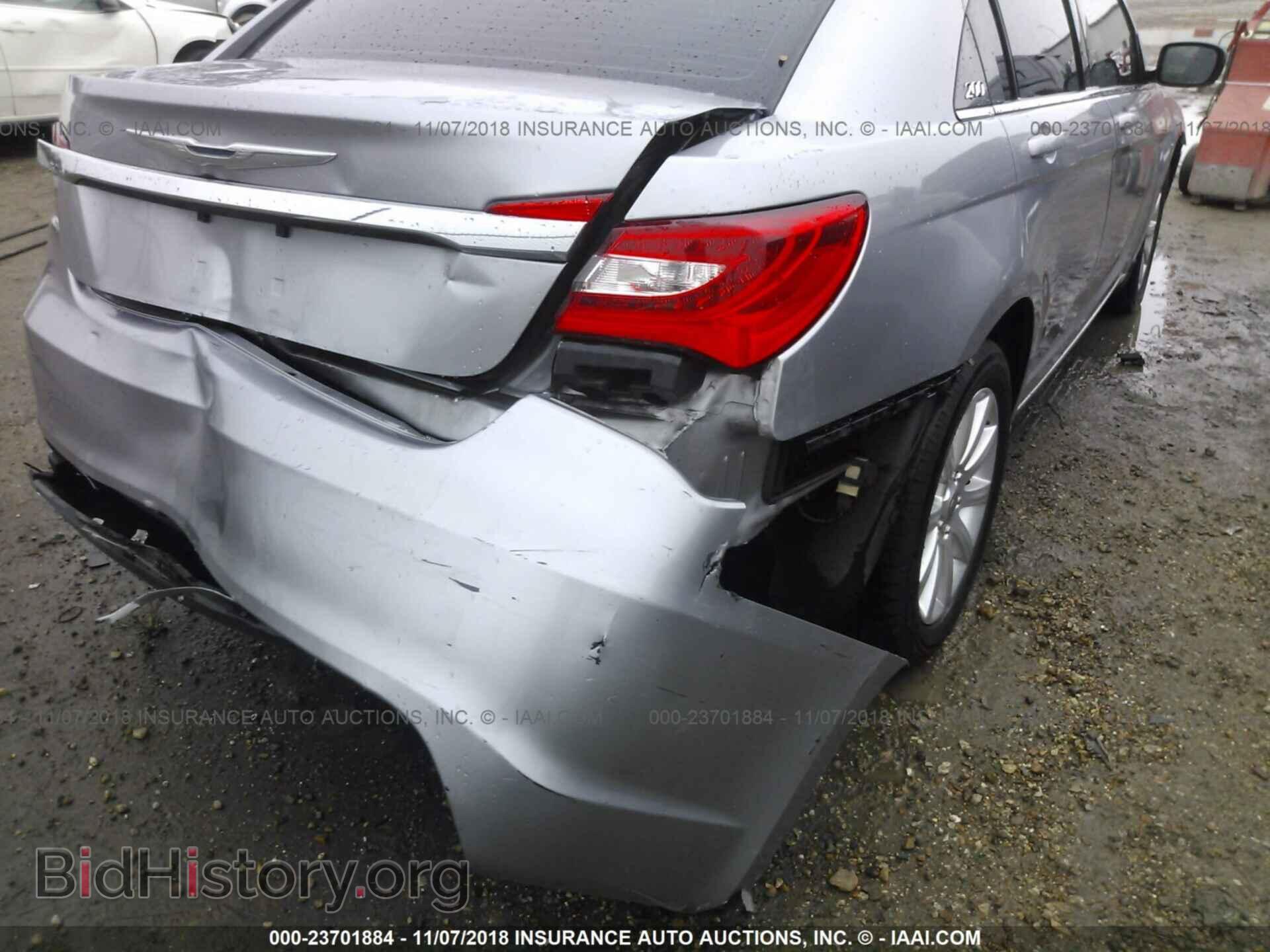 2013 Chrysler 200 - VIN: 1C3CCBBB4DN627814 - Фото 6