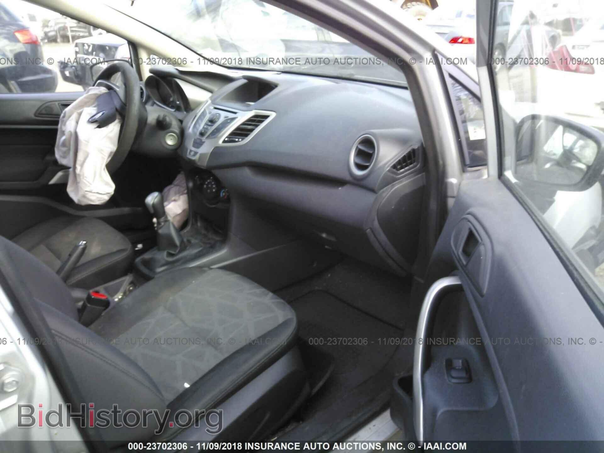 2011 Ford Fiesta - VIN: 3FADP4BJ9BM122582 - Фото 5