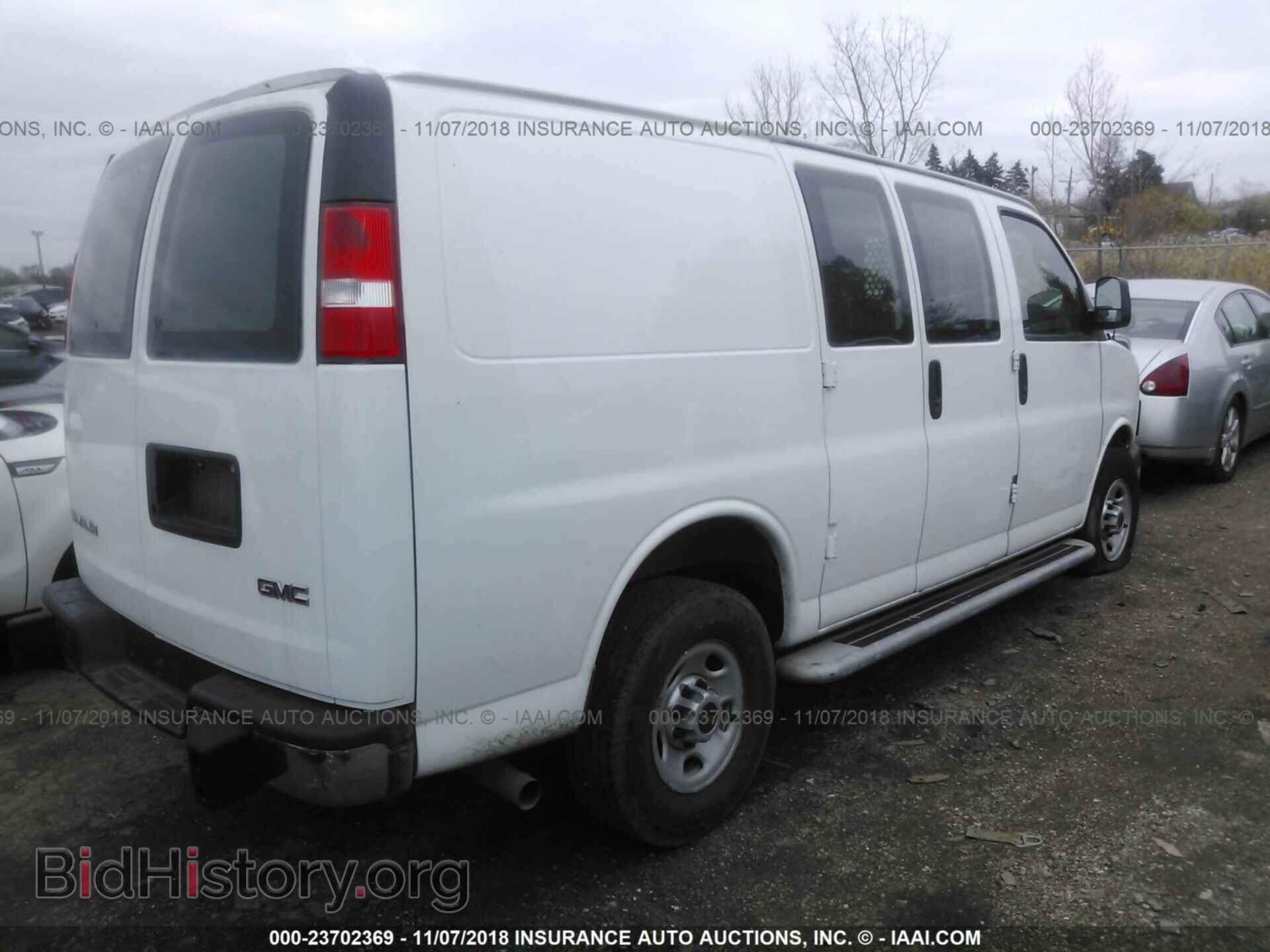 2017 Gmc Savana - VIN: 1GTW7AFF9H1914096 - Фото 4