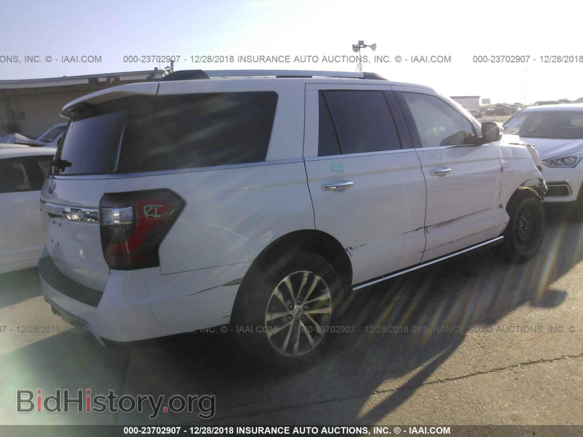 2018 Ford Expedition - VIN: 1FMJU2AT0JEA11335 - Фото 4