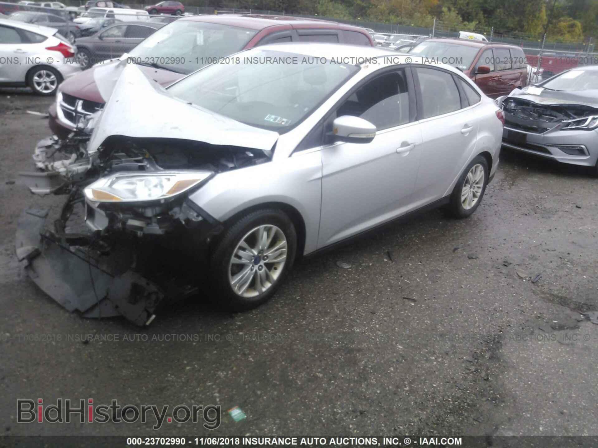 2012 Ford Focus - VIN: 1FAHP3H24CL281914 - Photo 2