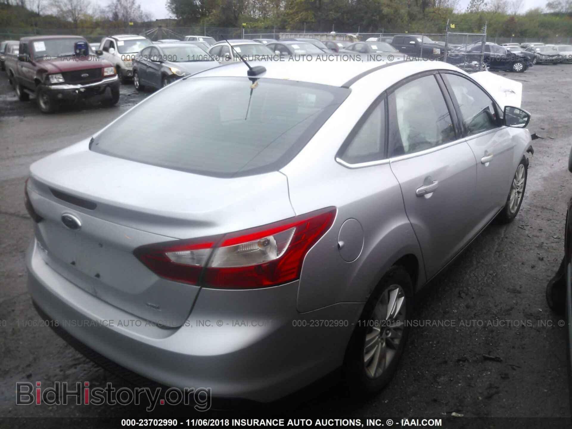 2012 Ford Focus - VIN: 1FAHP3H24CL281914 - Photo 4