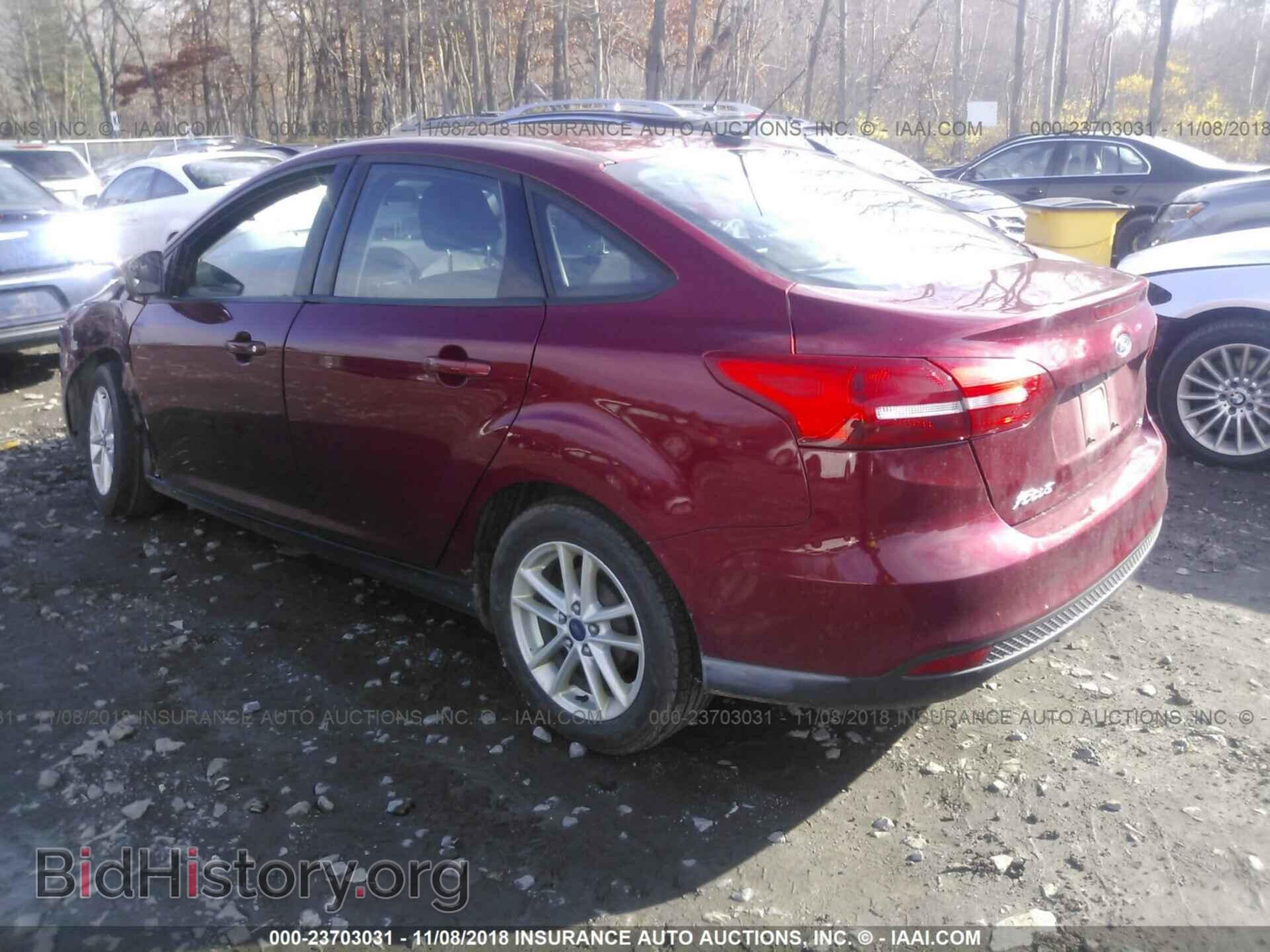 2015 Ford Focus - VIN: 1FADP3F21FL362195 - Photo 3