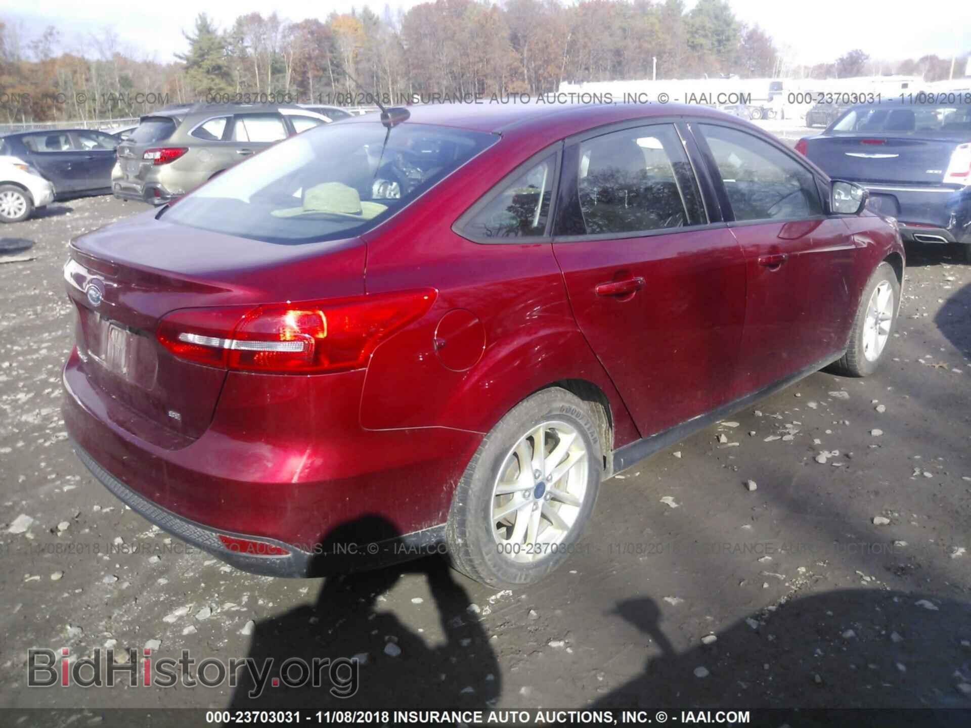 2015 Ford Focus - VIN: 1FADP3F21FL362195 - Photo 4