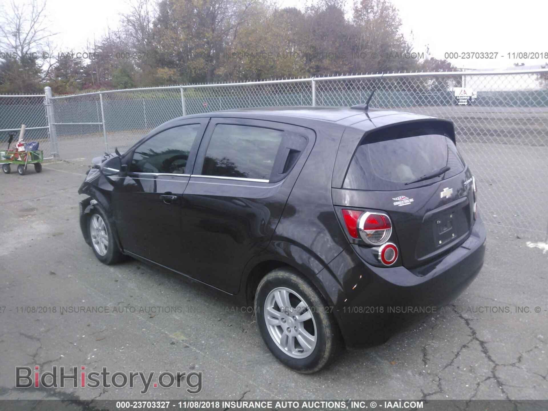 2014 Chevrolet Sonic - VIN: 1G1JC6SH4E4197362 - Фото 3