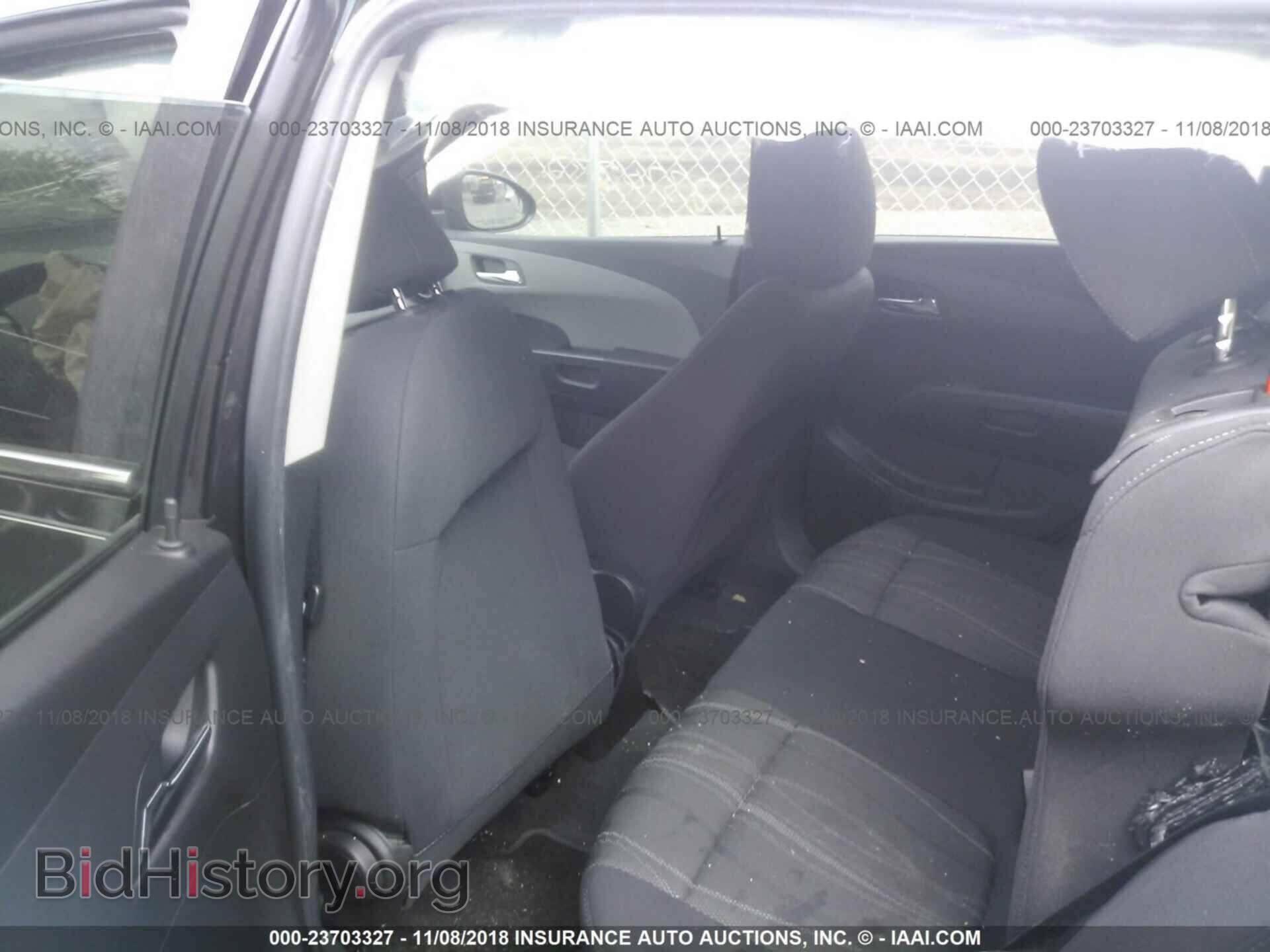2014 Chevrolet Sonic - VIN: 1G1JC6SH4E4197362 - Фото 8