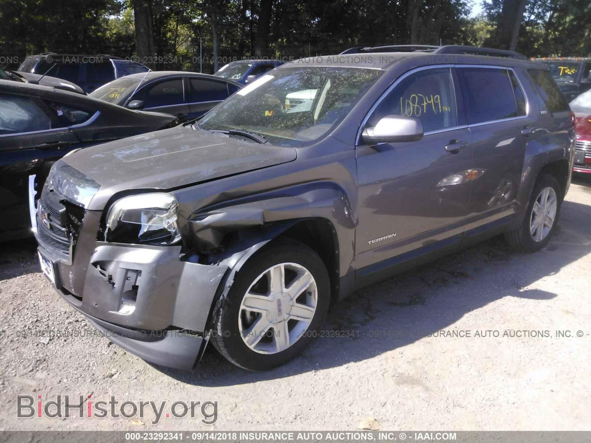 2011 GMC TERRAIN - VIN: 2CTALUEC9B6413944 - Фото 2