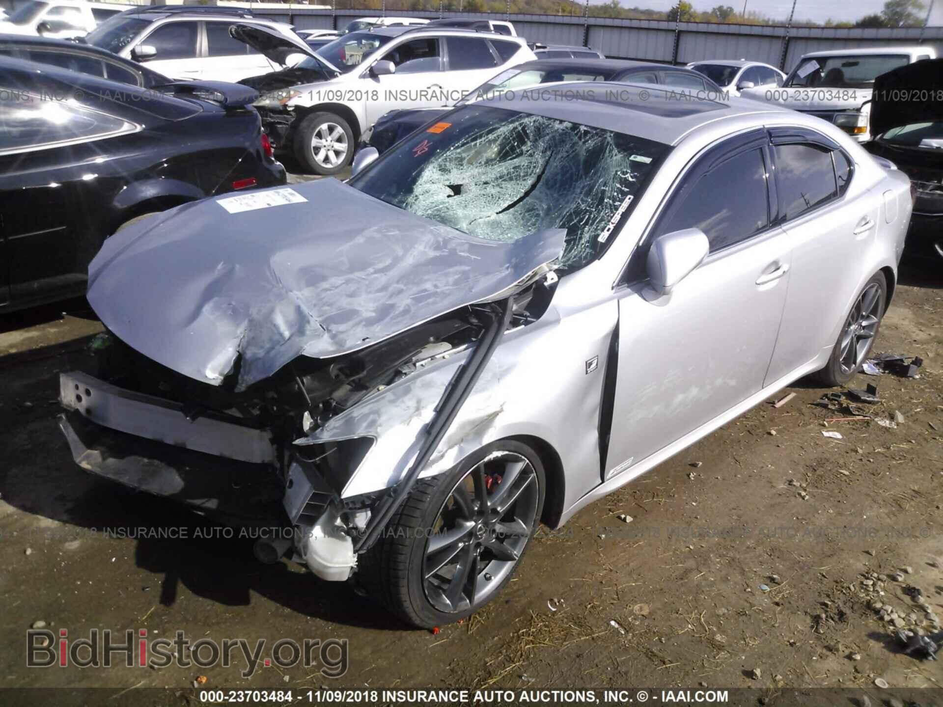 2011 LEXUS IS - VIN: JTHBF5C29B5139792 - Фото 2
