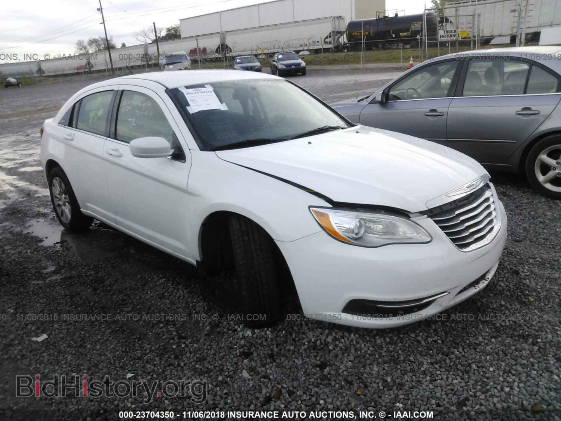 Photo 1C3CCBABXEN211043 - Chrysler 200 2014