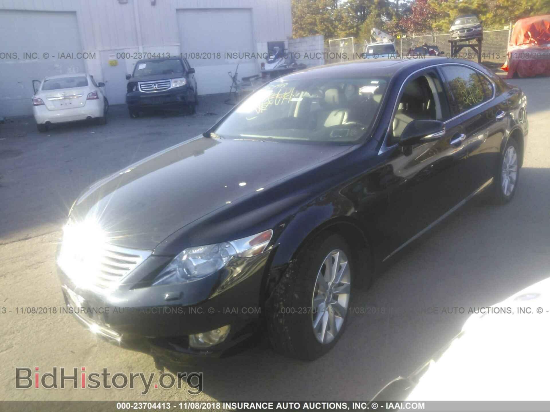 2011 Lexus Ls - VIN: JTHCL5EF2B5011228 - Photo 2