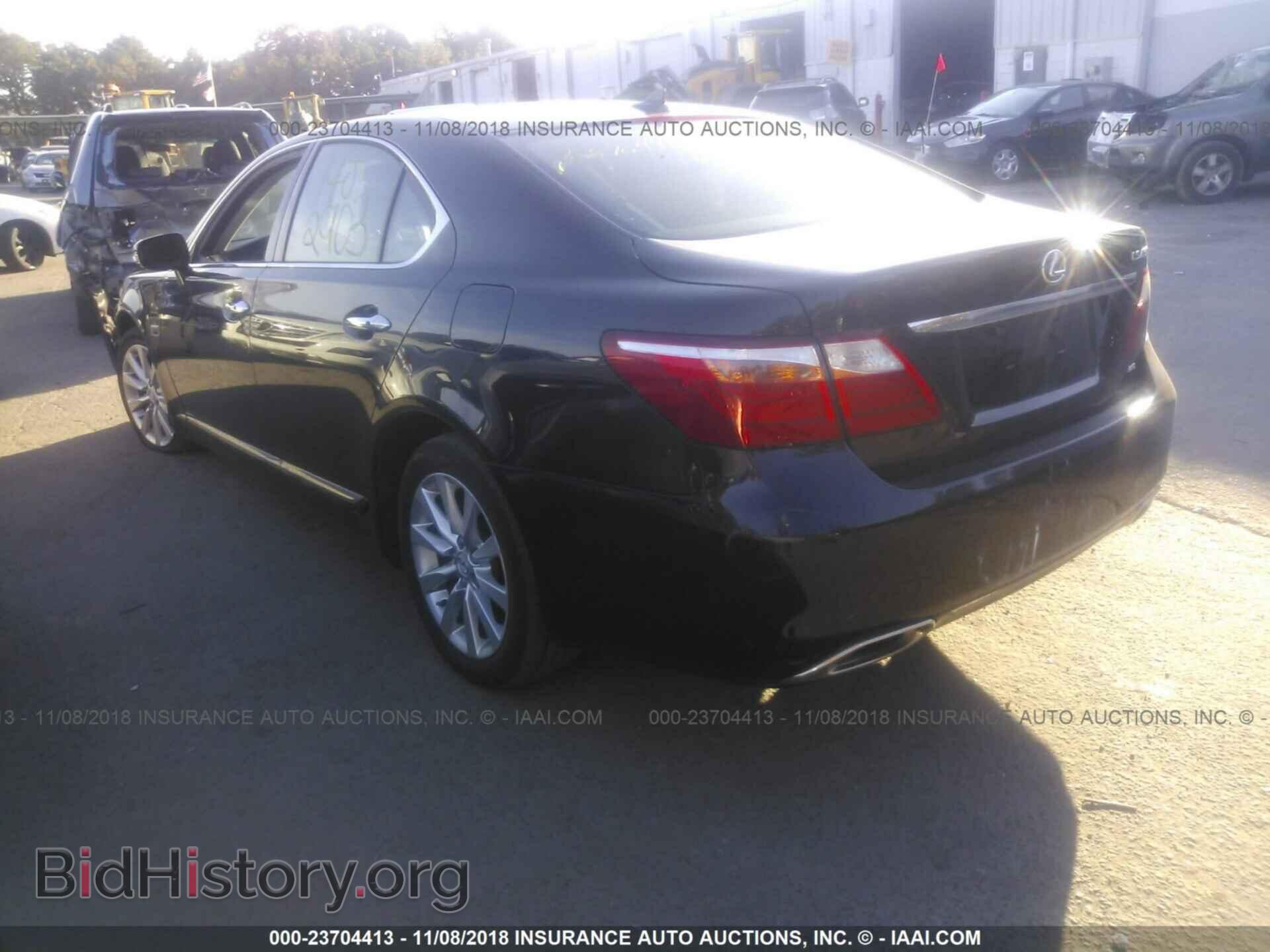 2011 Lexus Ls - VIN: JTHCL5EF2B5011228 - Photo 3