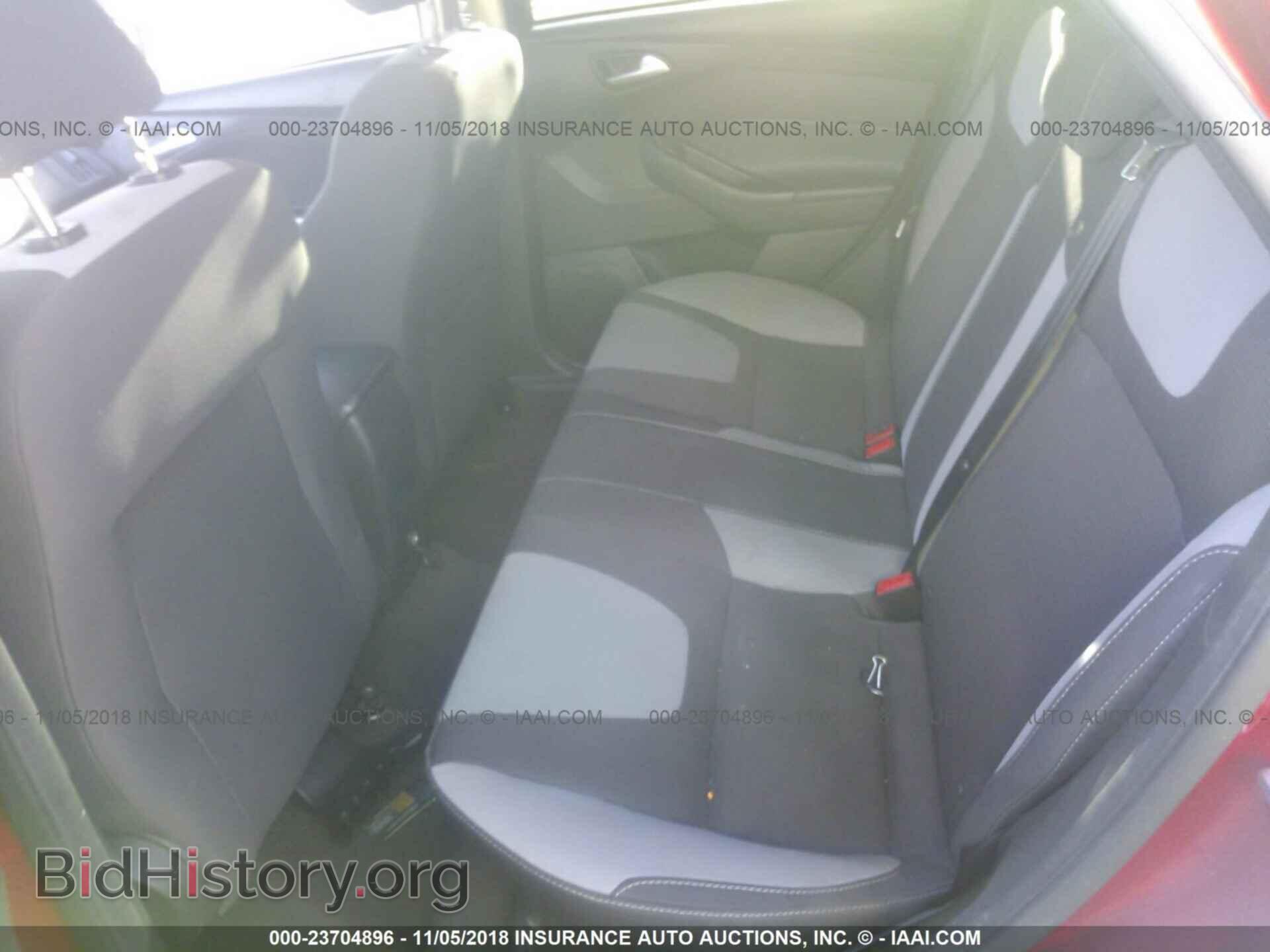 2012 Ford Focus - VIN: 1FAHP3F29CL392106 - Photo 8