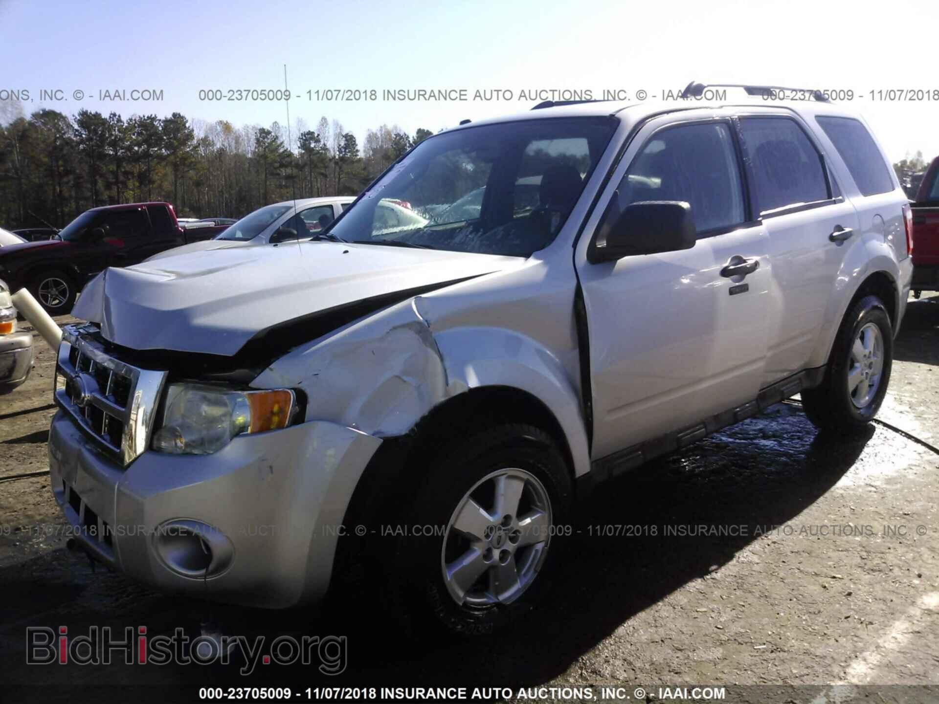 2009 FORD ESCAPE - VIN: 1FMCU03G19KB03676 - Фото 2