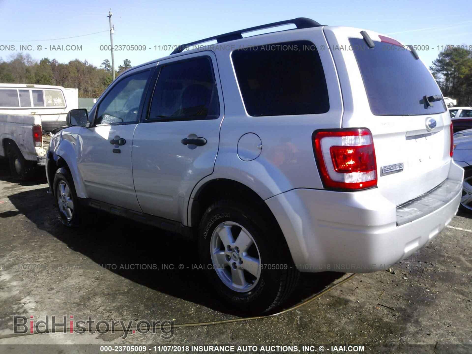 2009 FORD ESCAPE - VIN: 1FMCU03G19KB03676 - Фото 3