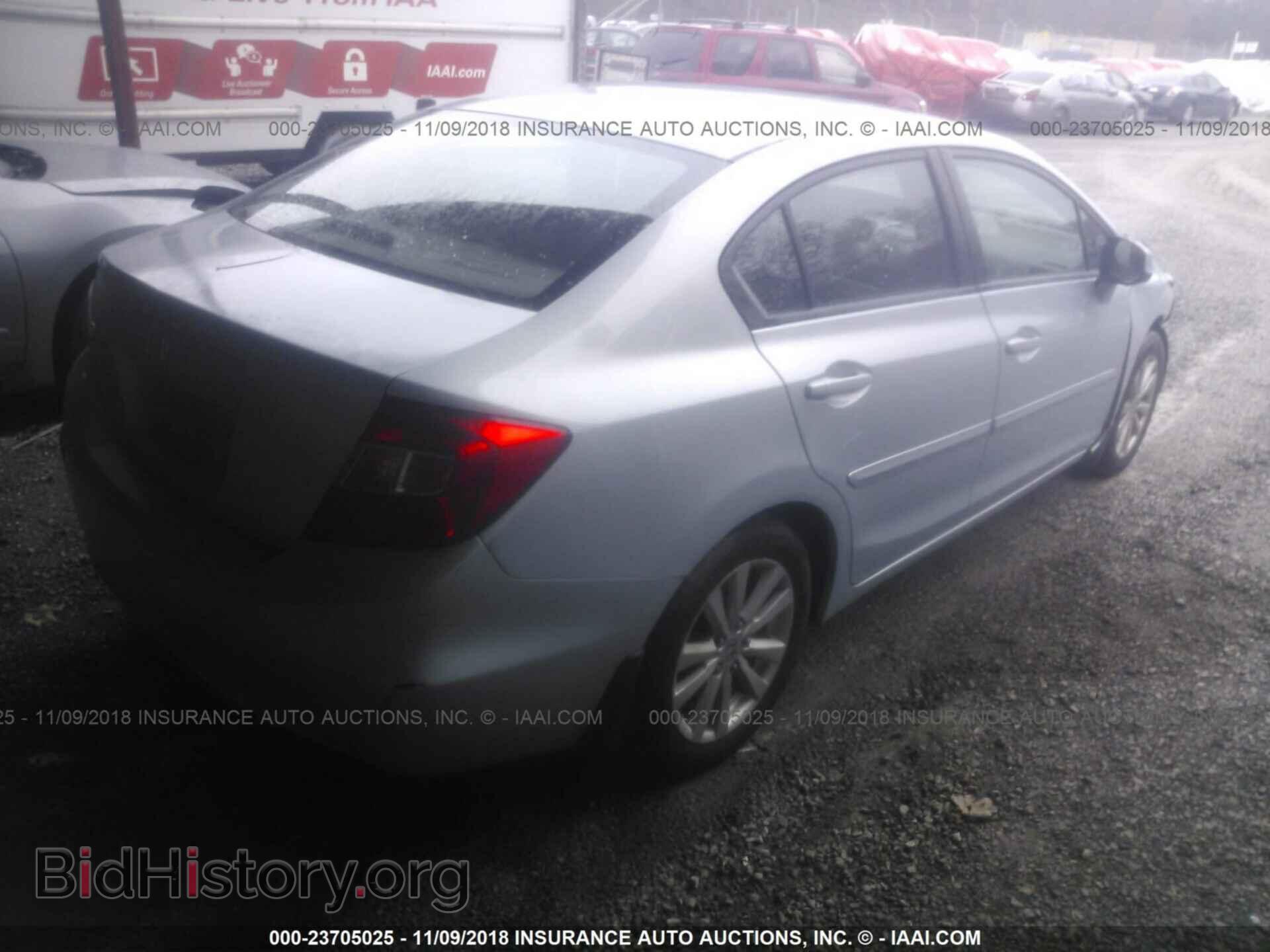 2012 Honda Civic - VIN: 19XFB2F91CE013311 - Photo 4