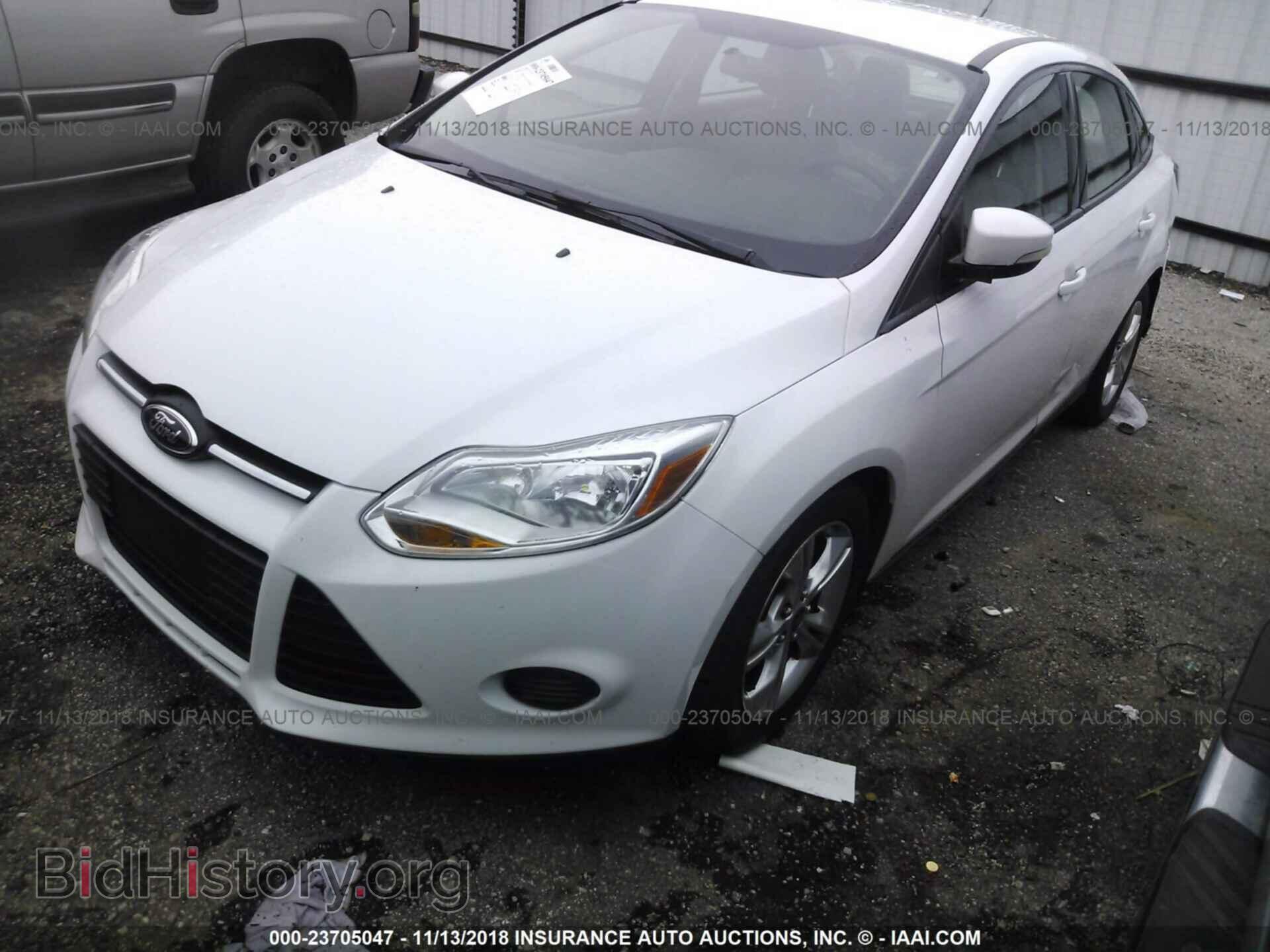 2014 Ford Focus - VIN: 1FADP3F2XEL257816 - Photo 2