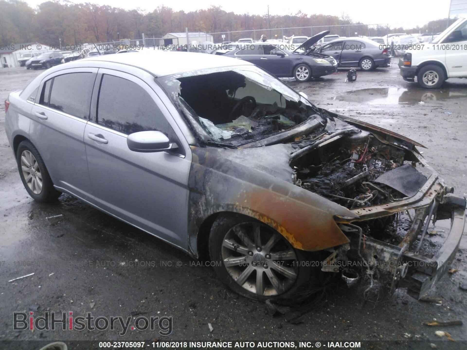 Photo 1C3CCBBB1EN107748 - Chrysler 200 2014