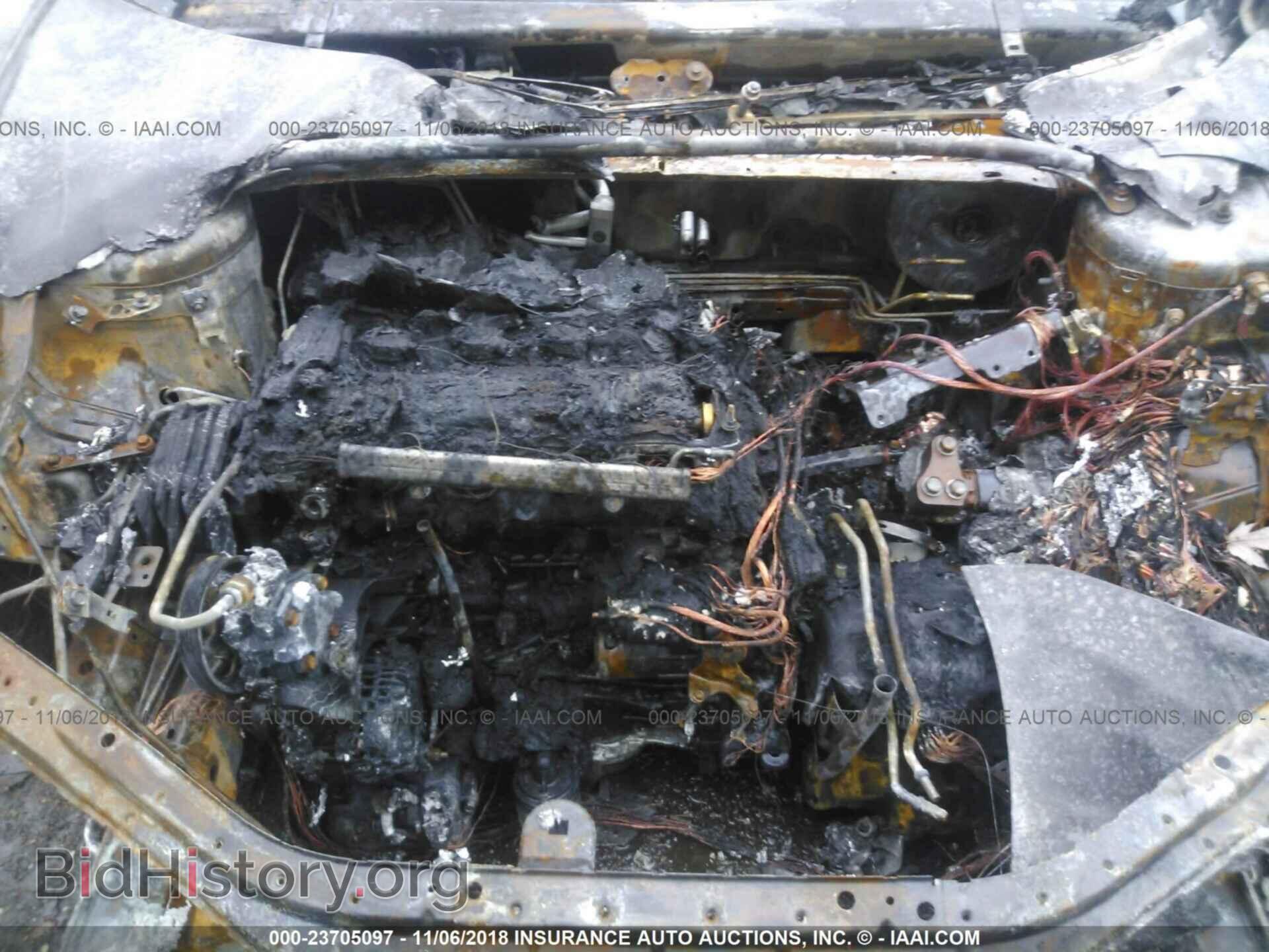 2014 Chrysler 200 - VIN: 1C3CCBBB1EN107748 - Photo 10