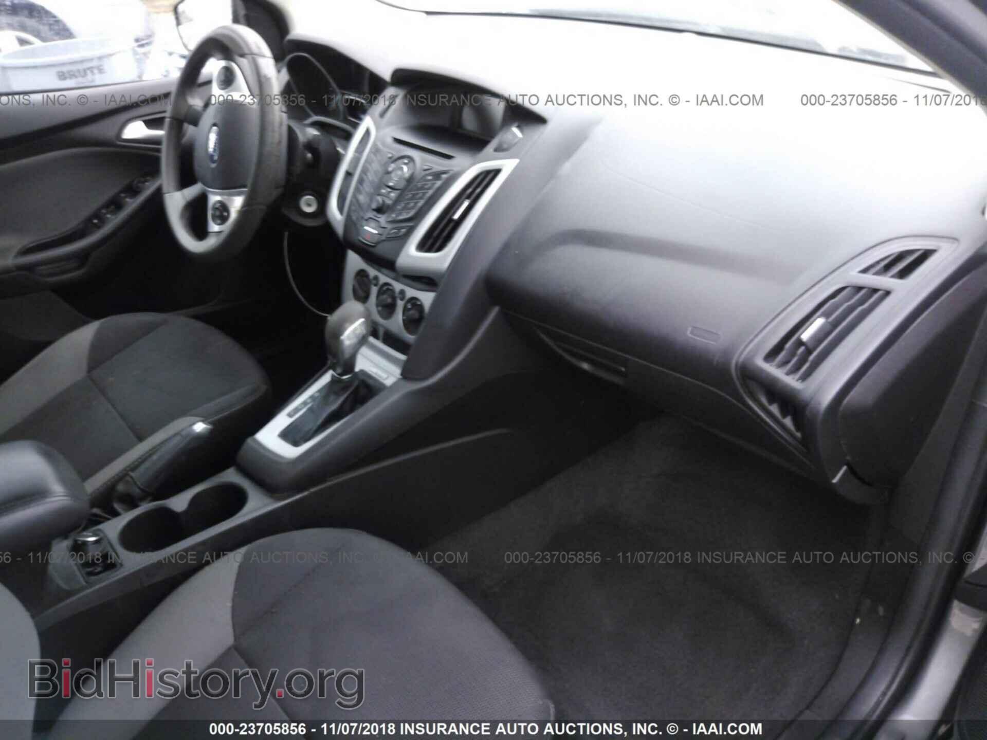 2014 Ford Focus - VIN: 1FADP3F2XEL177433 - Photo 5