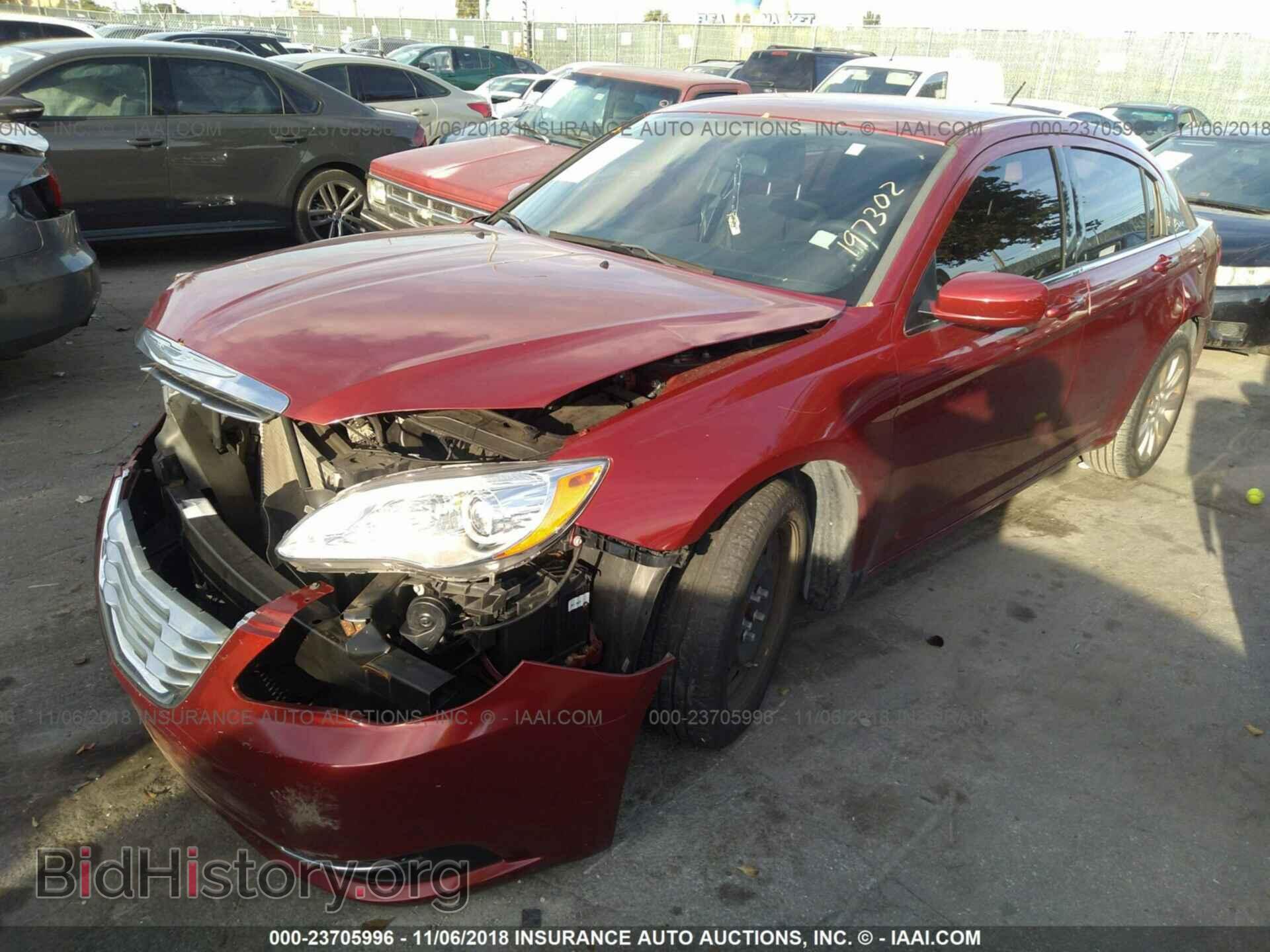 2014 CHRYSLER 200 - VIN: 1C3CCBAB2EN197302 - Фото 2