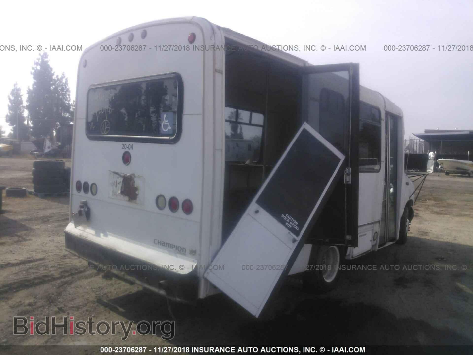2000 FORD ECONOLINE - VIN: 1FDWE35S2YHB24545 - Фото 4
