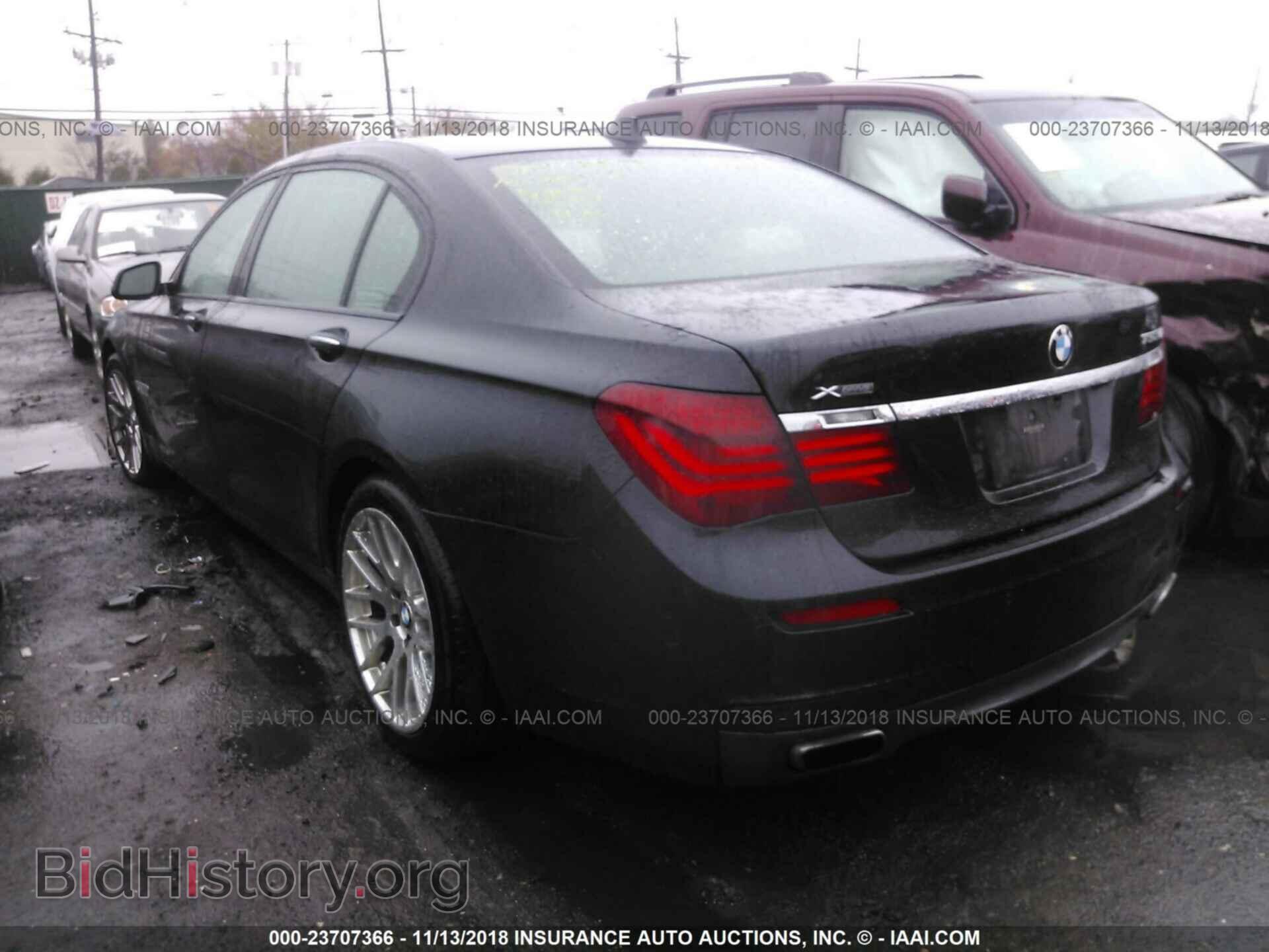 2013 BMW 750 - VIN: WBAYF8C55DD140080 - Фото 3