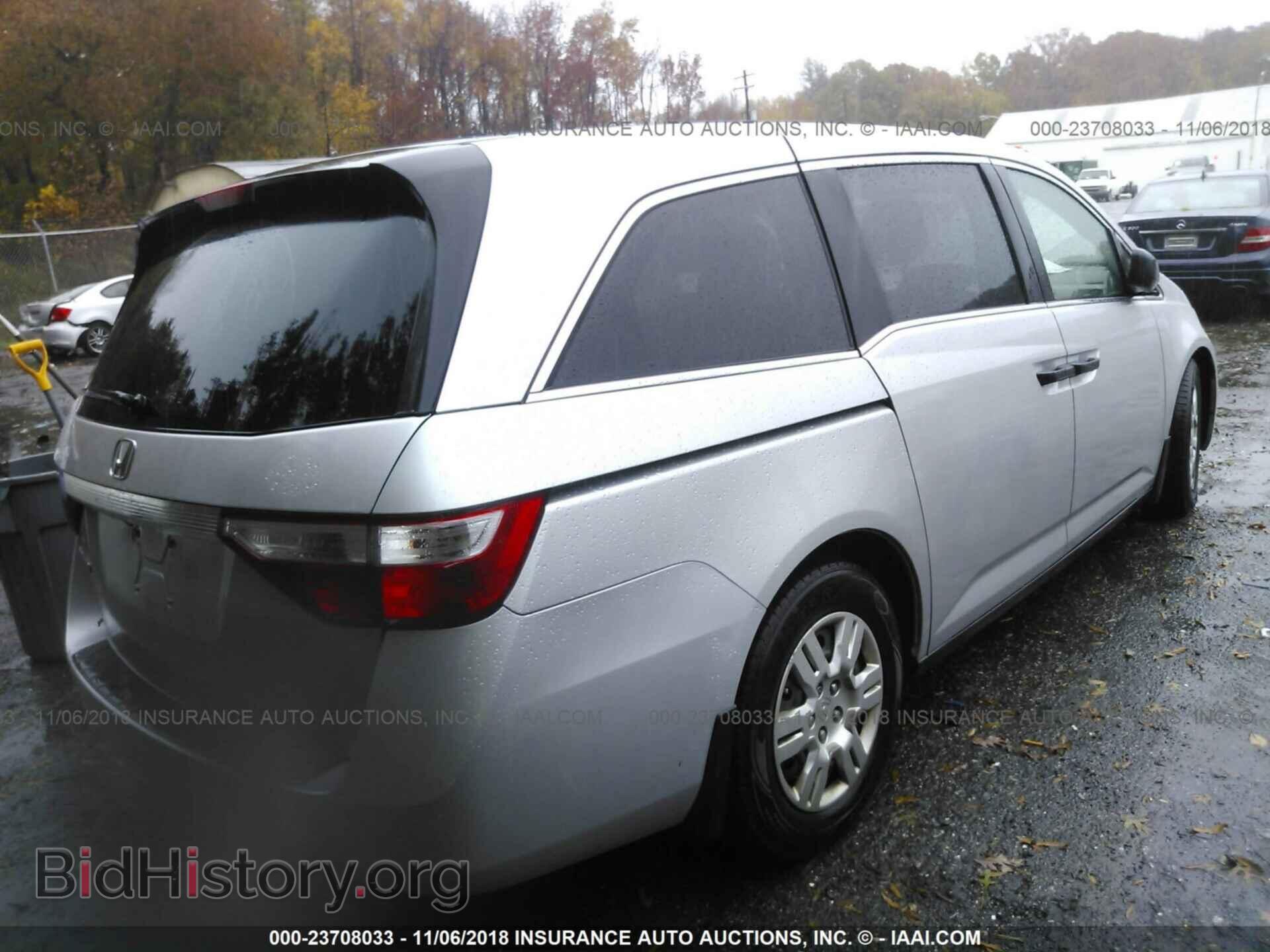 2013 Honda Odyssey - VIN: 5FNRL5H24DB078404 - Фото 4