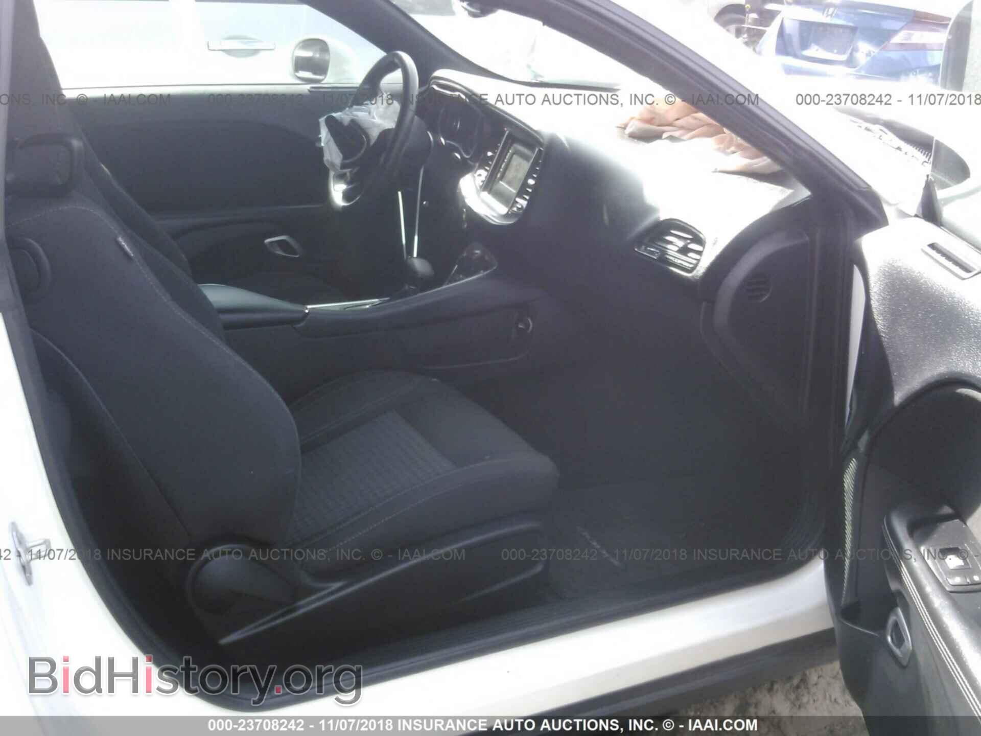 2016 Dodge Challenger - VIN: 2C3CDZAG4GH200875 - Фото 5