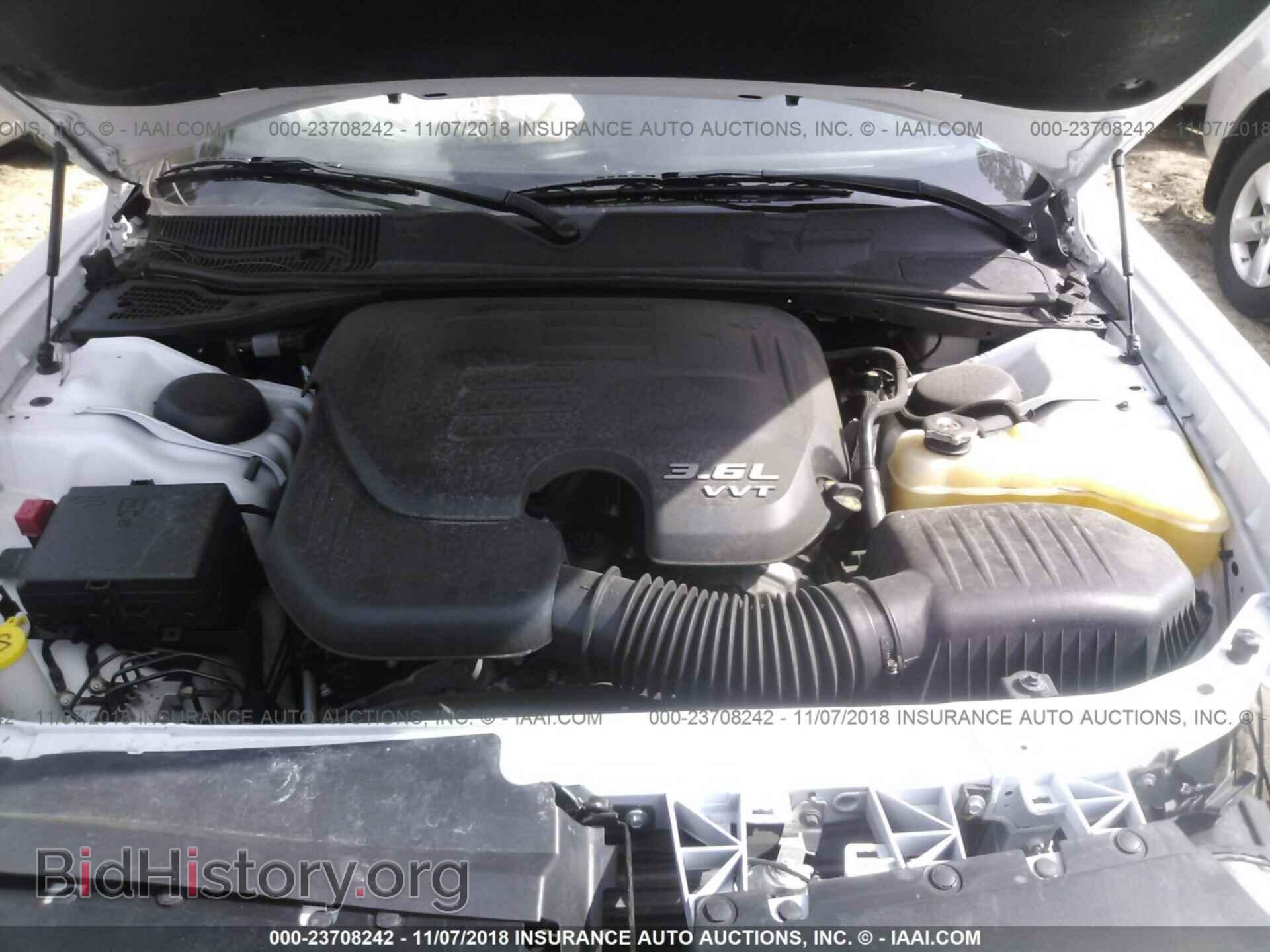 2016 Dodge Challenger - VIN: 2C3CDZAG4GH200875 - Фото 10