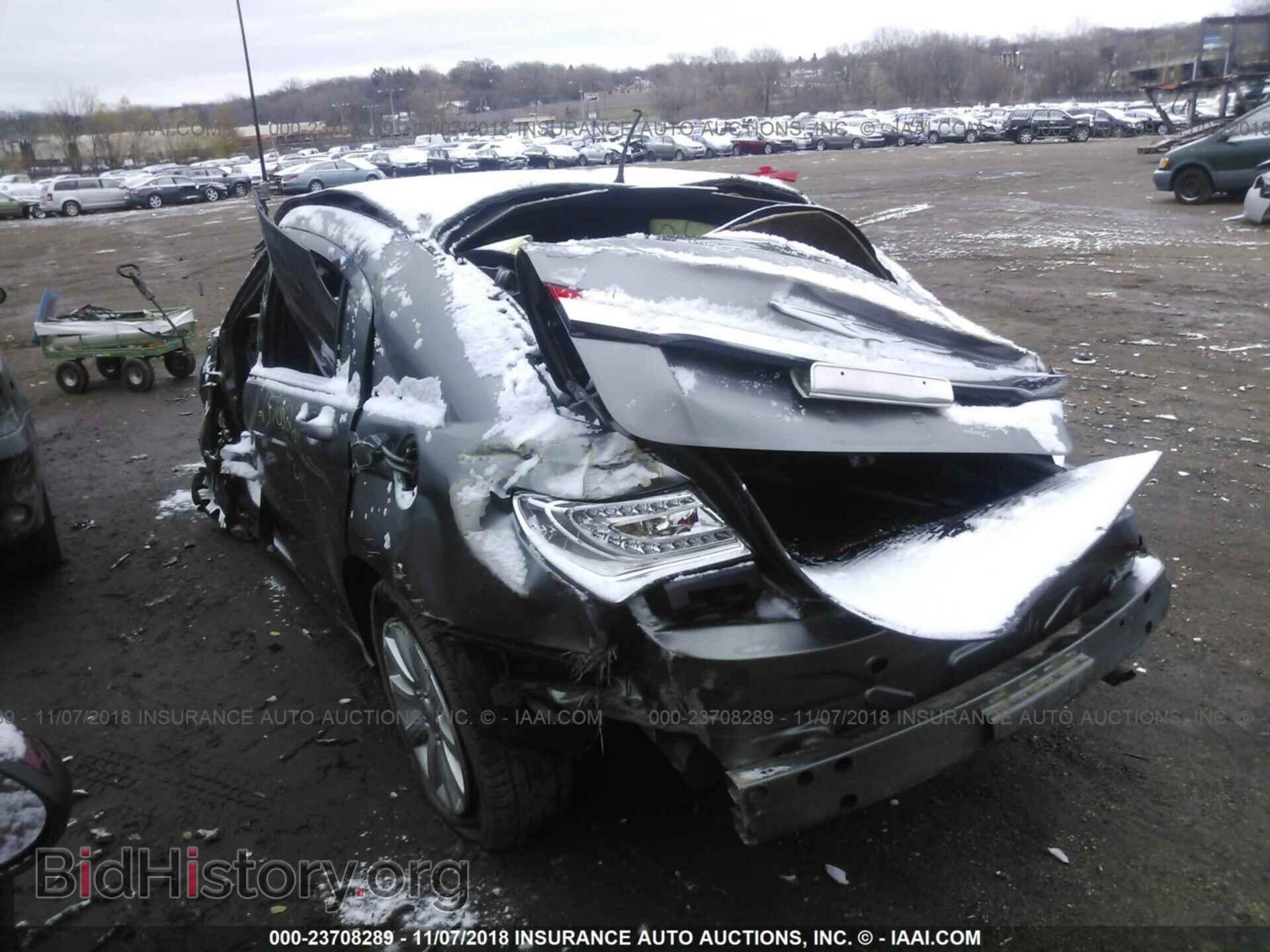 2011 Chrysler 200 - VIN: 1C3BC1FB2BN607784 - Фото 3