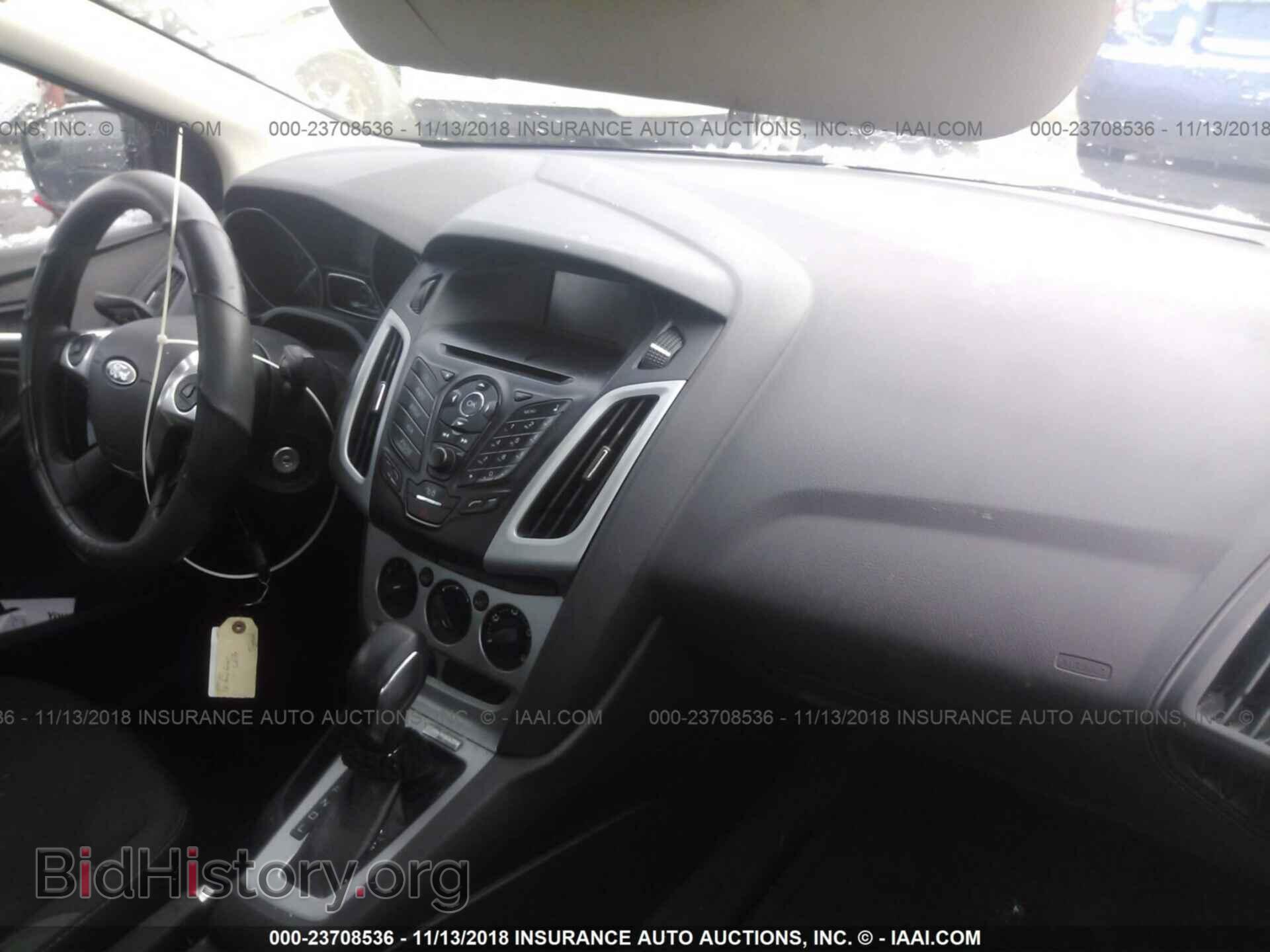 2012 Ford Focus - VIN: 1FAHP3F21CL351470 - Photo 5