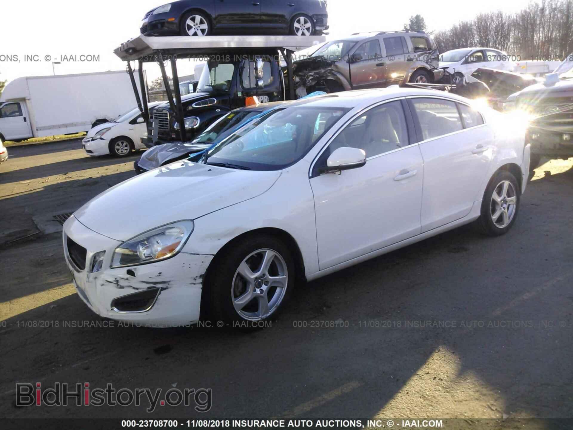 2013 VOLVO S60 - VIN: YV1612FH8D2196578 - Фото 2