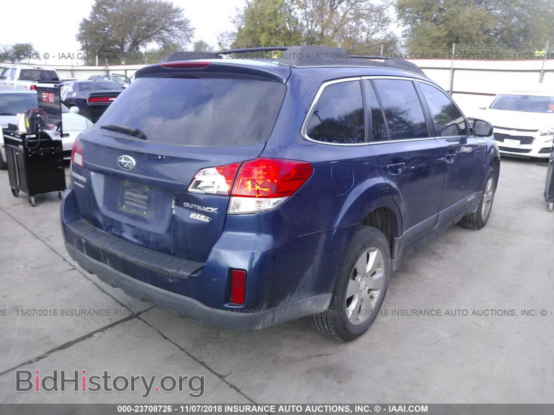 2011 Subaru Outback - VIN: 4S4BRBCC6B3423842 - Фото 4