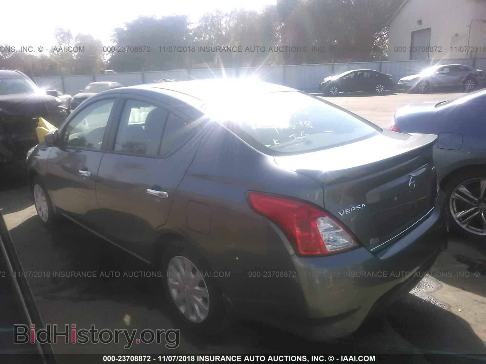 2017 Nissan Versa - VIN: 3N1CN7AP7HL820676 - Фото 3