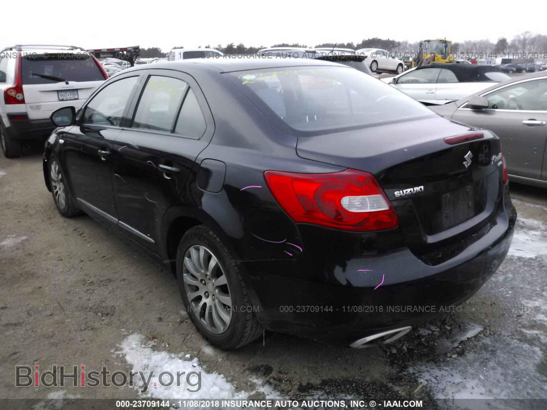 2013 Suzuki Kizashi - VIN: JS2RF9A37D6100382 - Фото 3