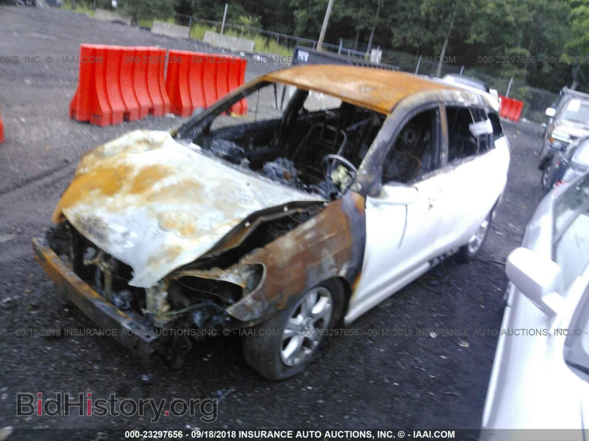 2006 TOYOTA COROLLA MATRIX - VIN: 2T1KR32E16C558706 - Фото 2