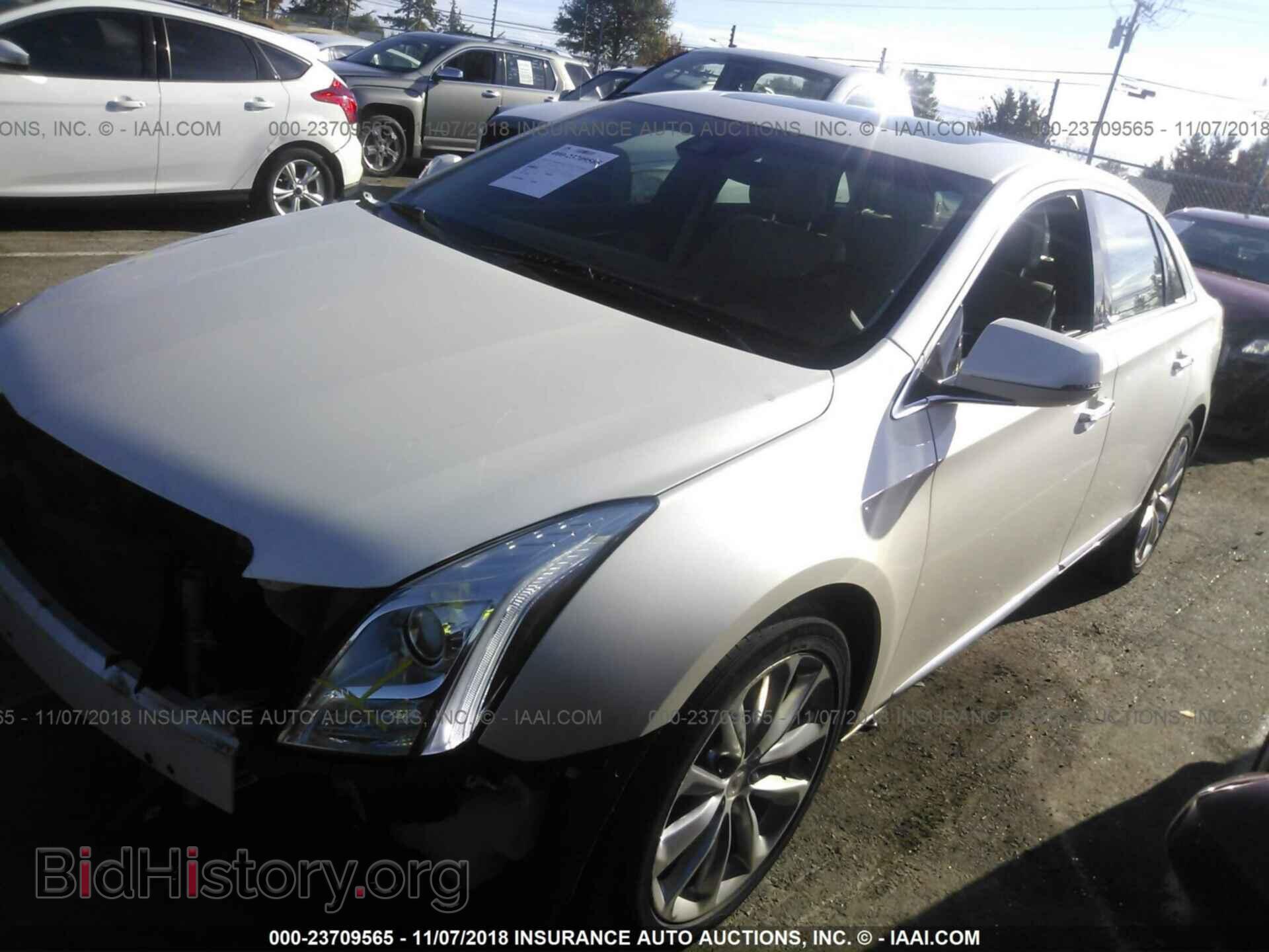 2014 Cadillac Xts - VIN: 2G61M5S37E9122383 - Фото 2