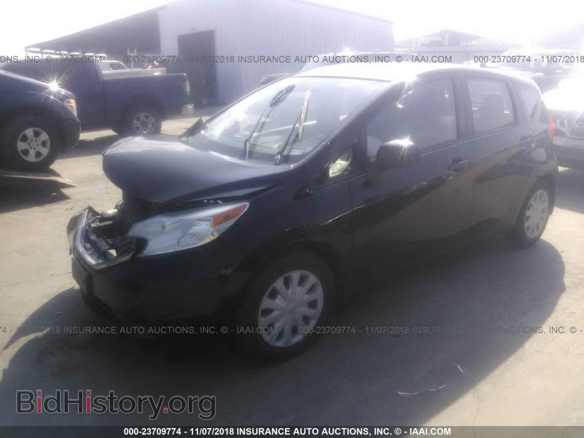 2014 Nissan Versa note - VIN: 3N1CE2CP0EL377038 - Фото 2
