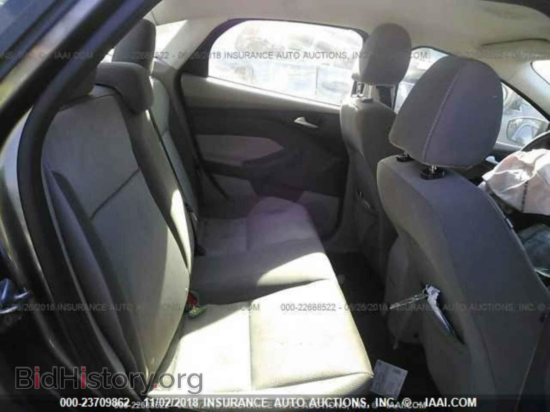 2014 Ford Focus - VIN: 1FADP3F27EL436735 - Photo 8