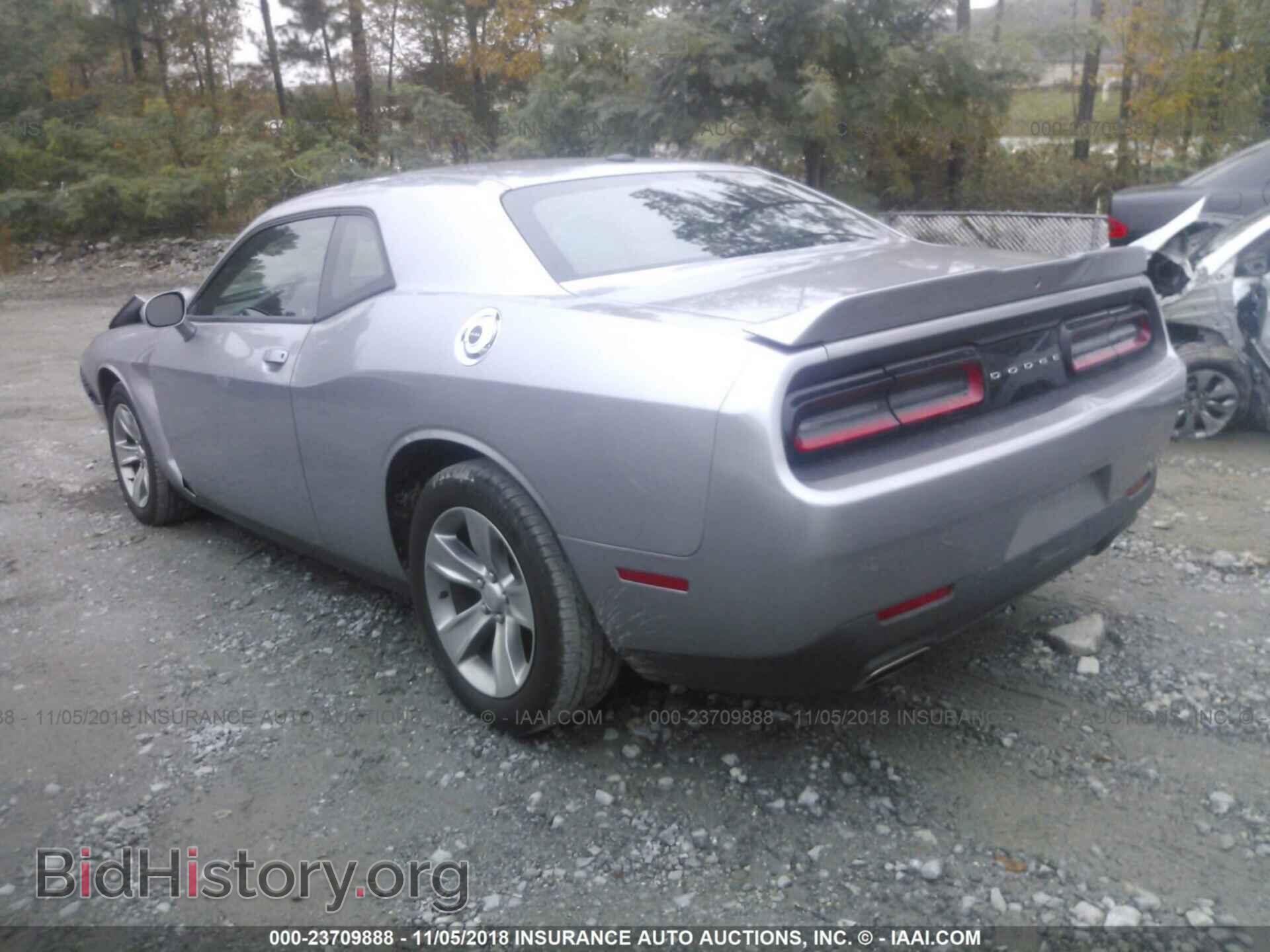 2018 Dodge Challenger - VIN: 2C3CDZAG2JH242257 - Photo 3