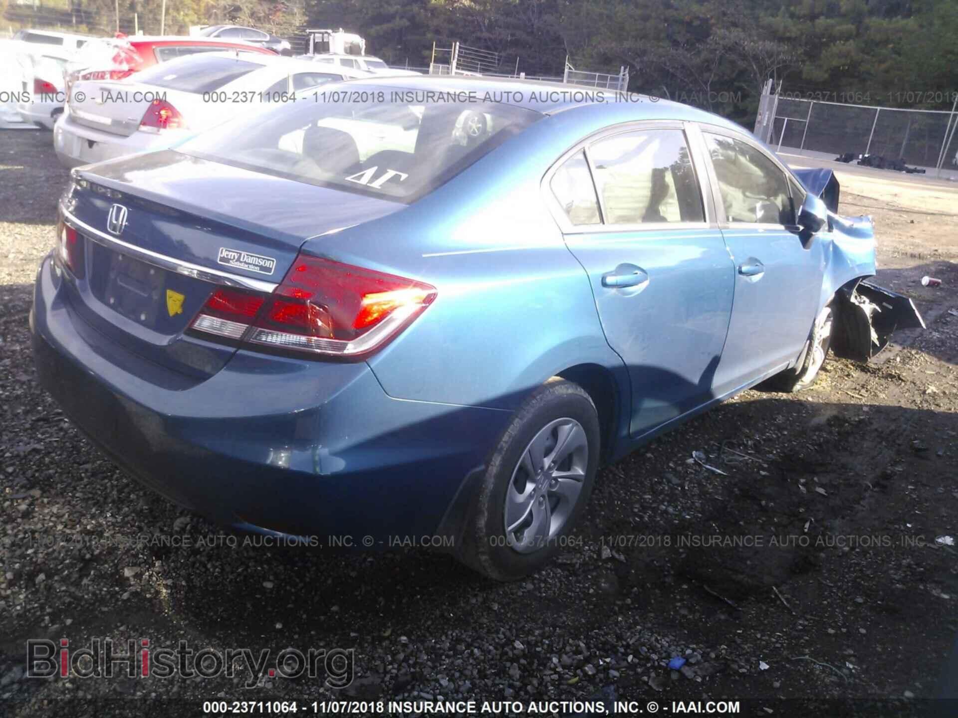 2013 Honda Civic - VIN: 19XFB2F57DE055612 - Фото 4