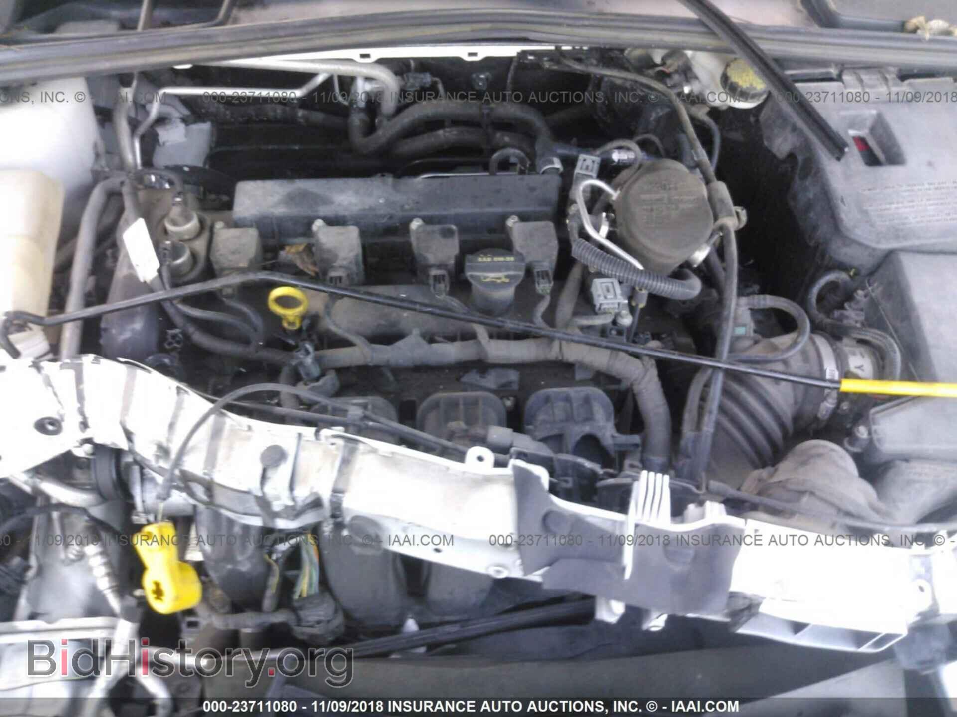 2012 Ford Focus - VIN: 1FAHP3F26CL329772 - Photo 10