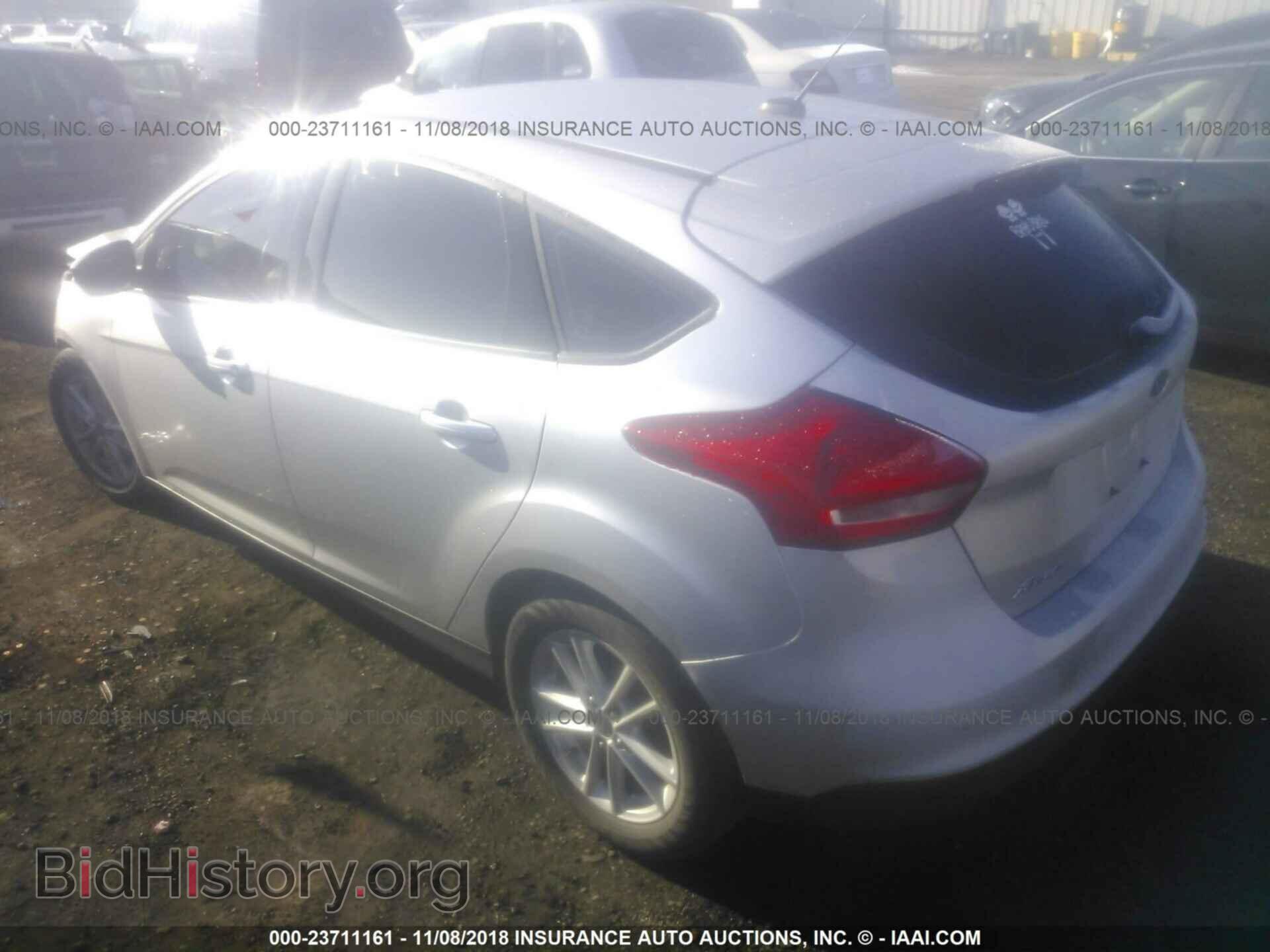 2015 Ford Focus - VIN: 1FADP3K23FL380672 - Photo 3