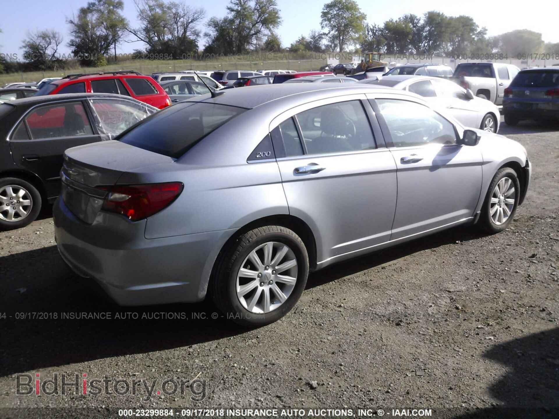 2013 CHRYSLER 200 - VIN: 1C3CCBCG6DN721395 - Фото 4