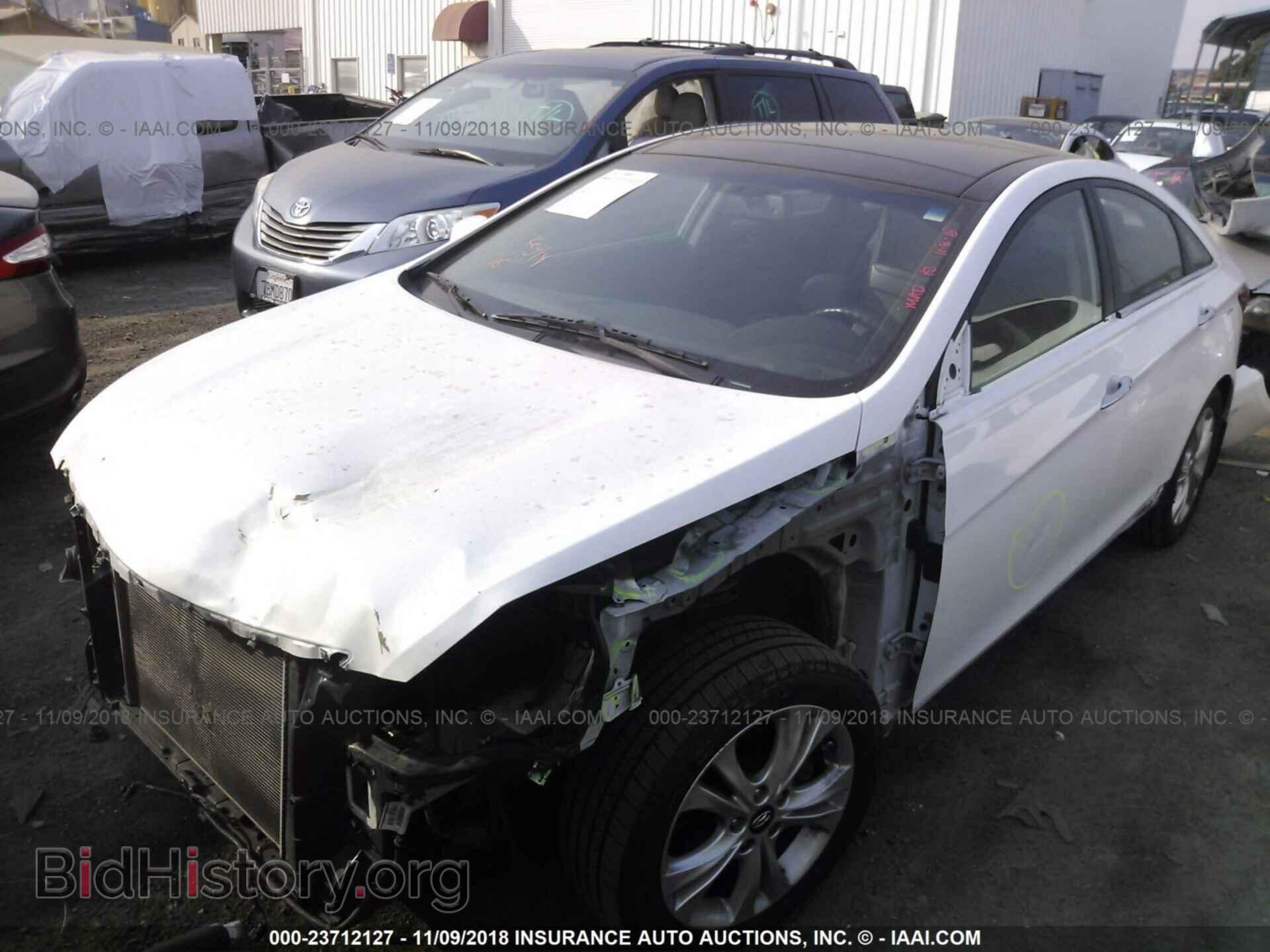 2012 Hyundai Sonata - VIN: 5NPEC4AC2CH452052 - Фото 2