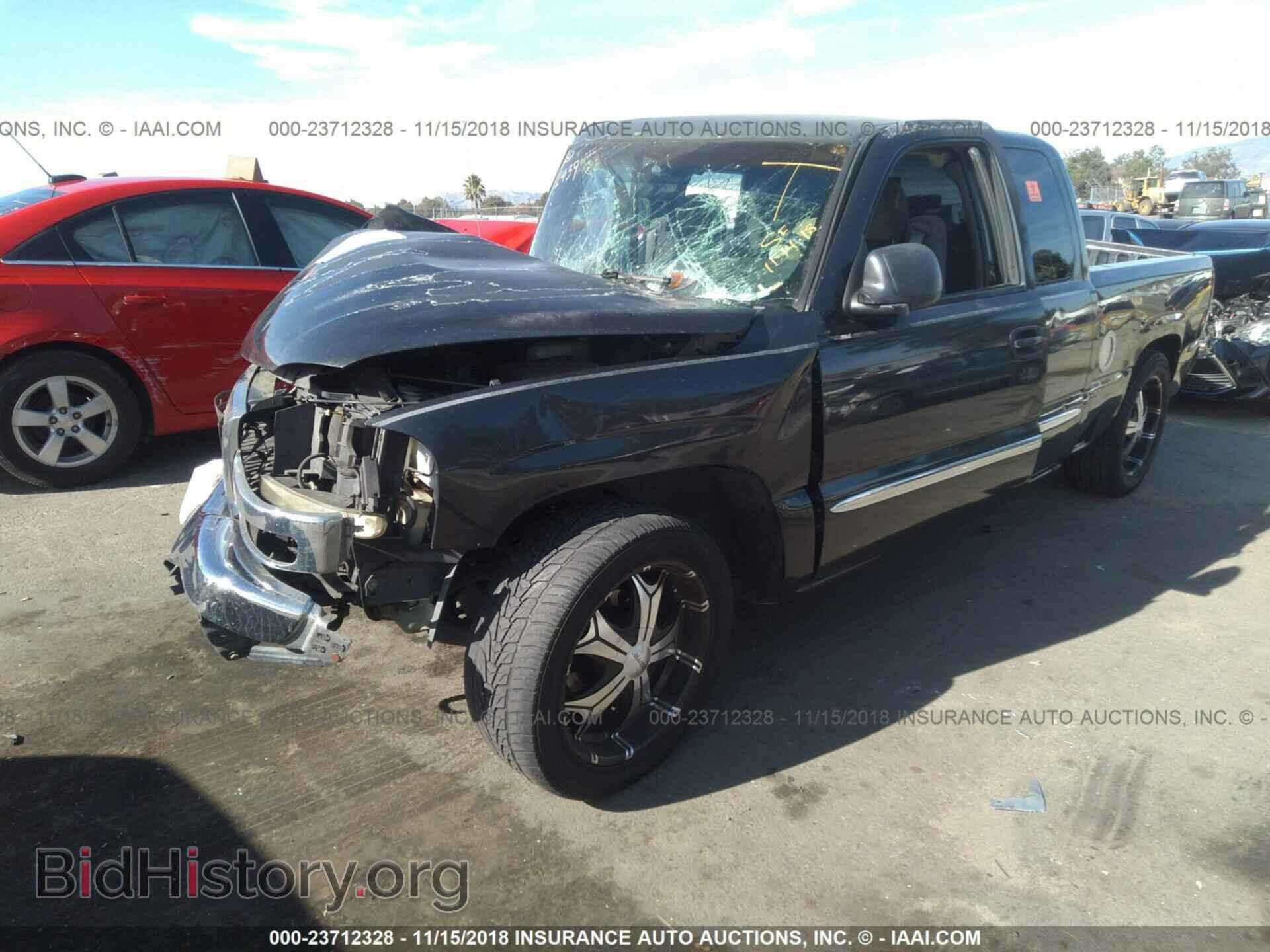 2003 GMC NEW SIERRA - VIN: 2GTEC19V931274565 - Фото 2