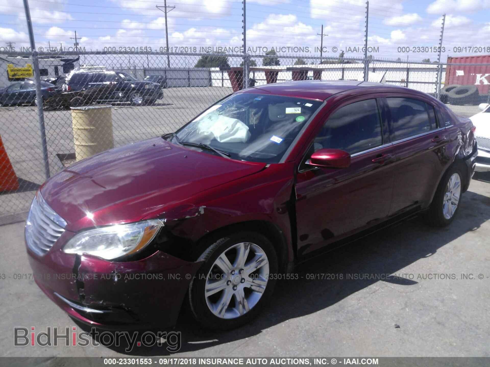 2013 CHRYSLER 200 - VIN: 1C3CCBBB0DN727425 - Фото 2