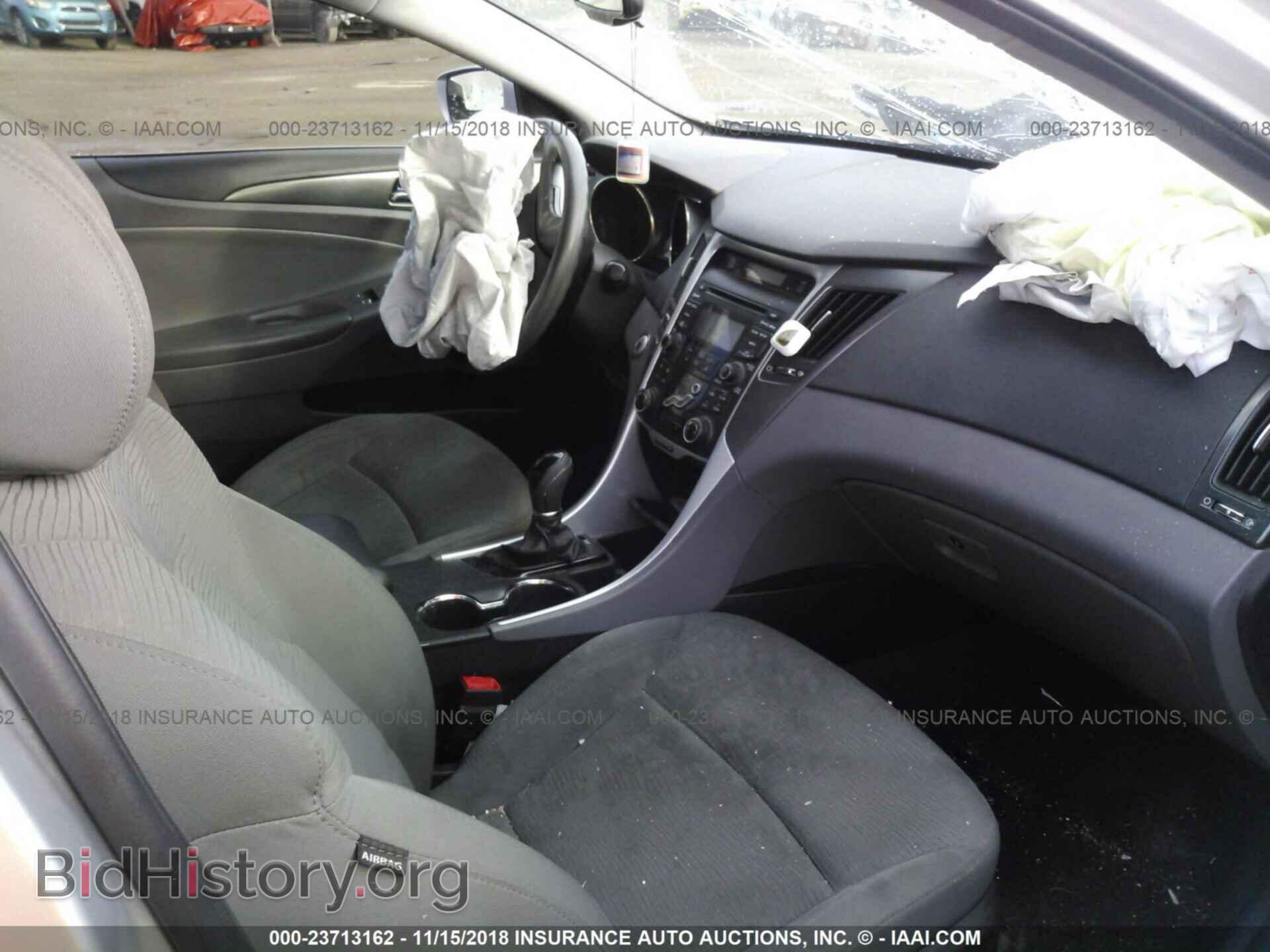 2012 Hyundai Sonata - VIN: KMHEC4A41CA026624 - Фото 5
