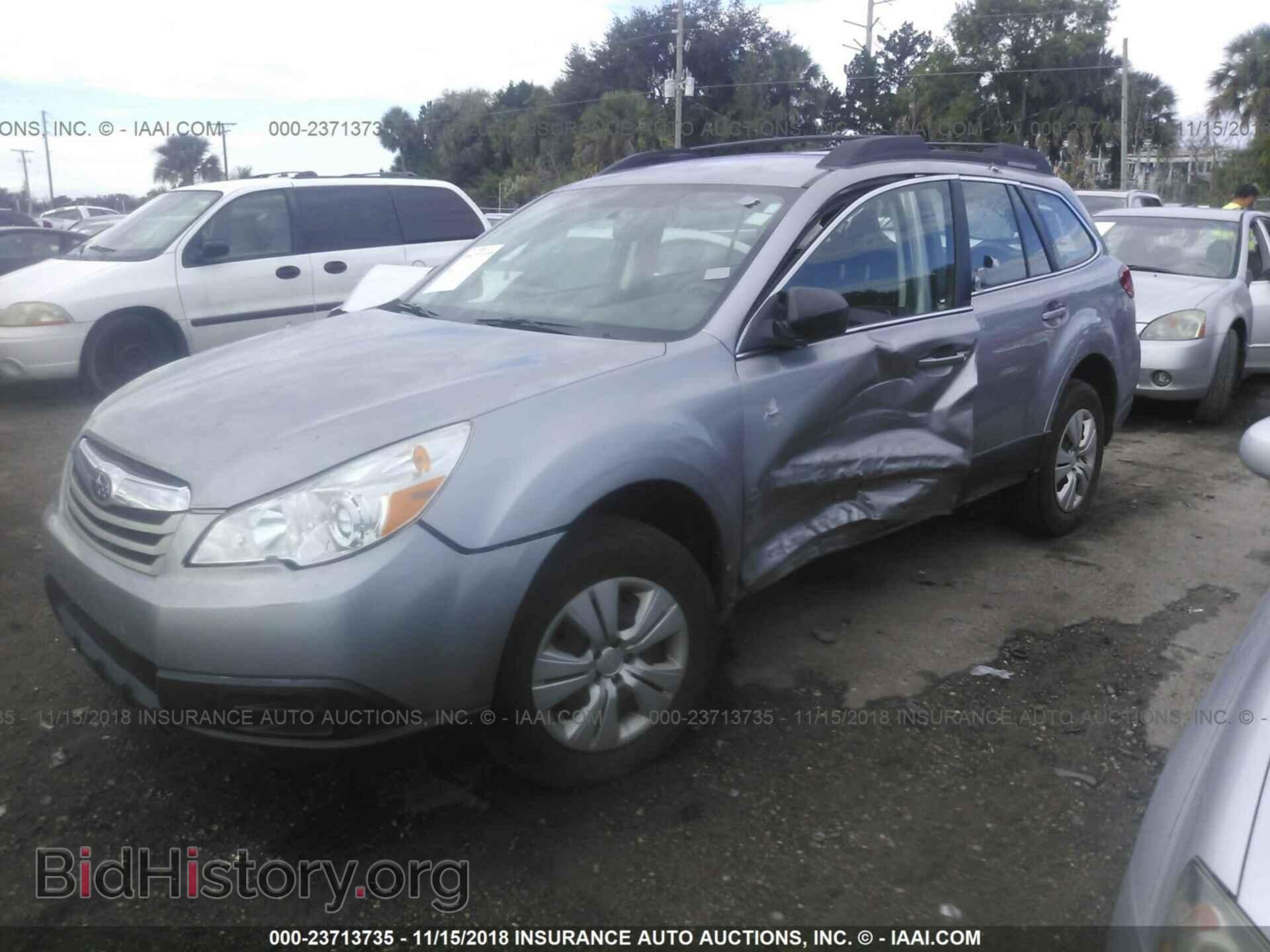 2011 Subaru Outback - VIN: 4S4BRCAC3B3407073 - Фото 2